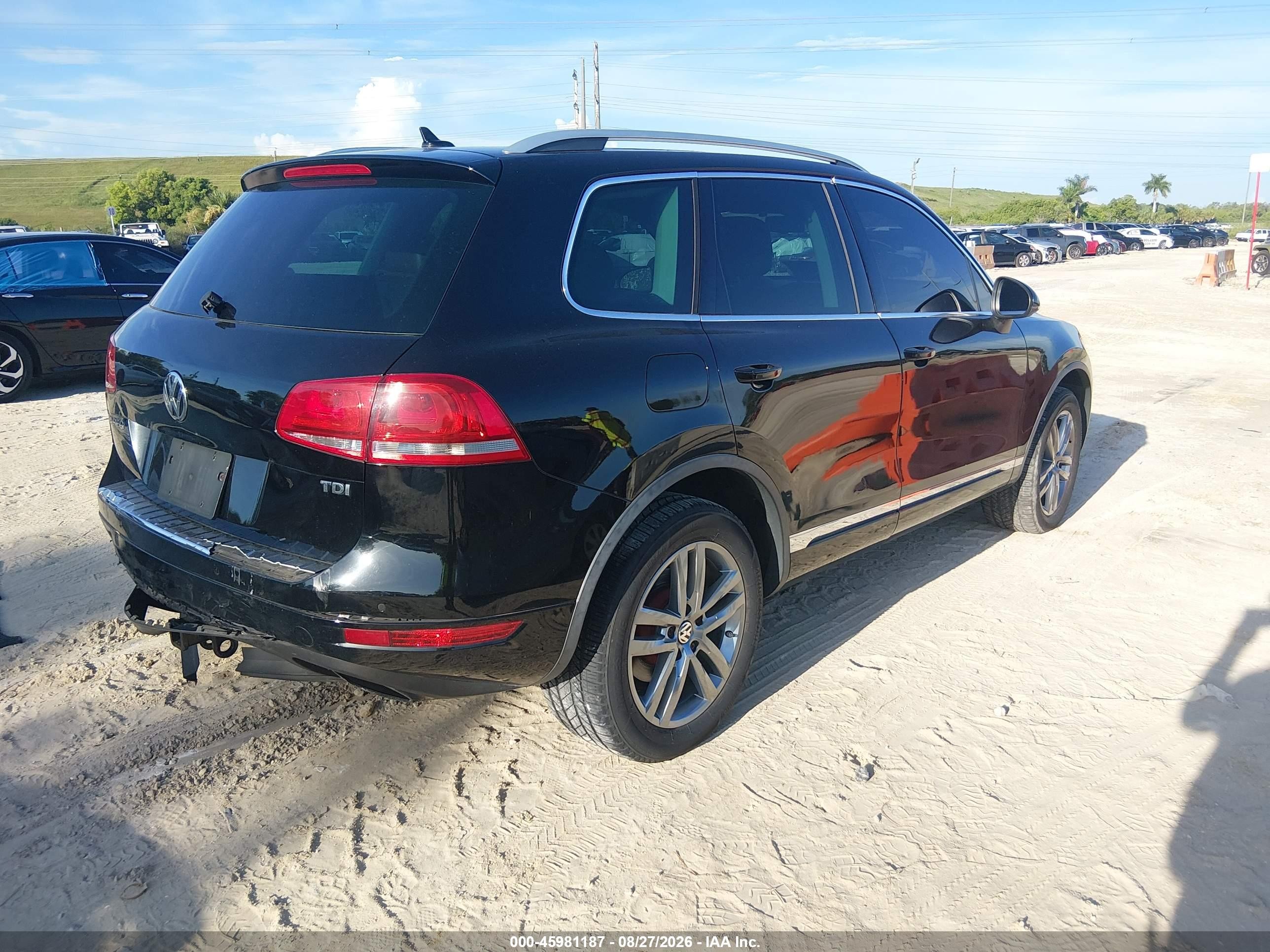 2012 Volkswagen Touareg Tdi Lux Black vin: WVGFK9BP2CD002621