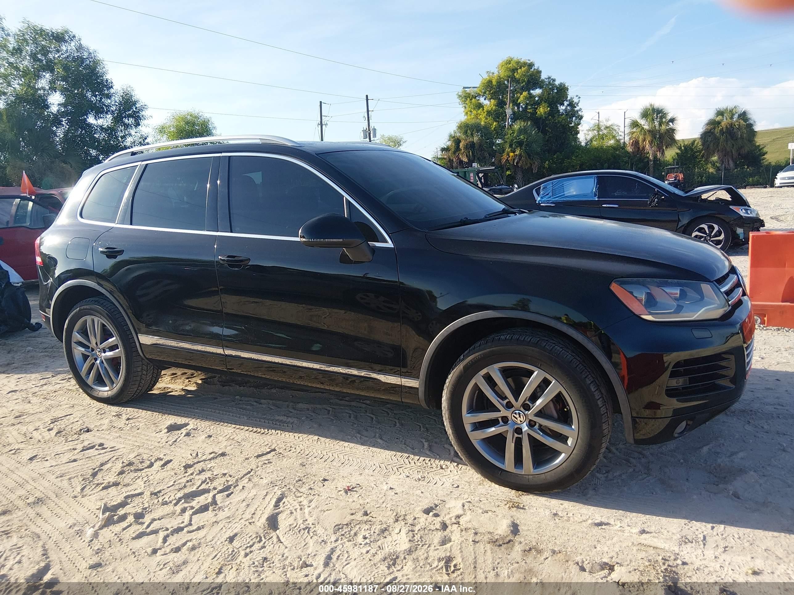 2012 Volkswagen Touareg Tdi Lux Black vin: WVGFK9BP2CD002621