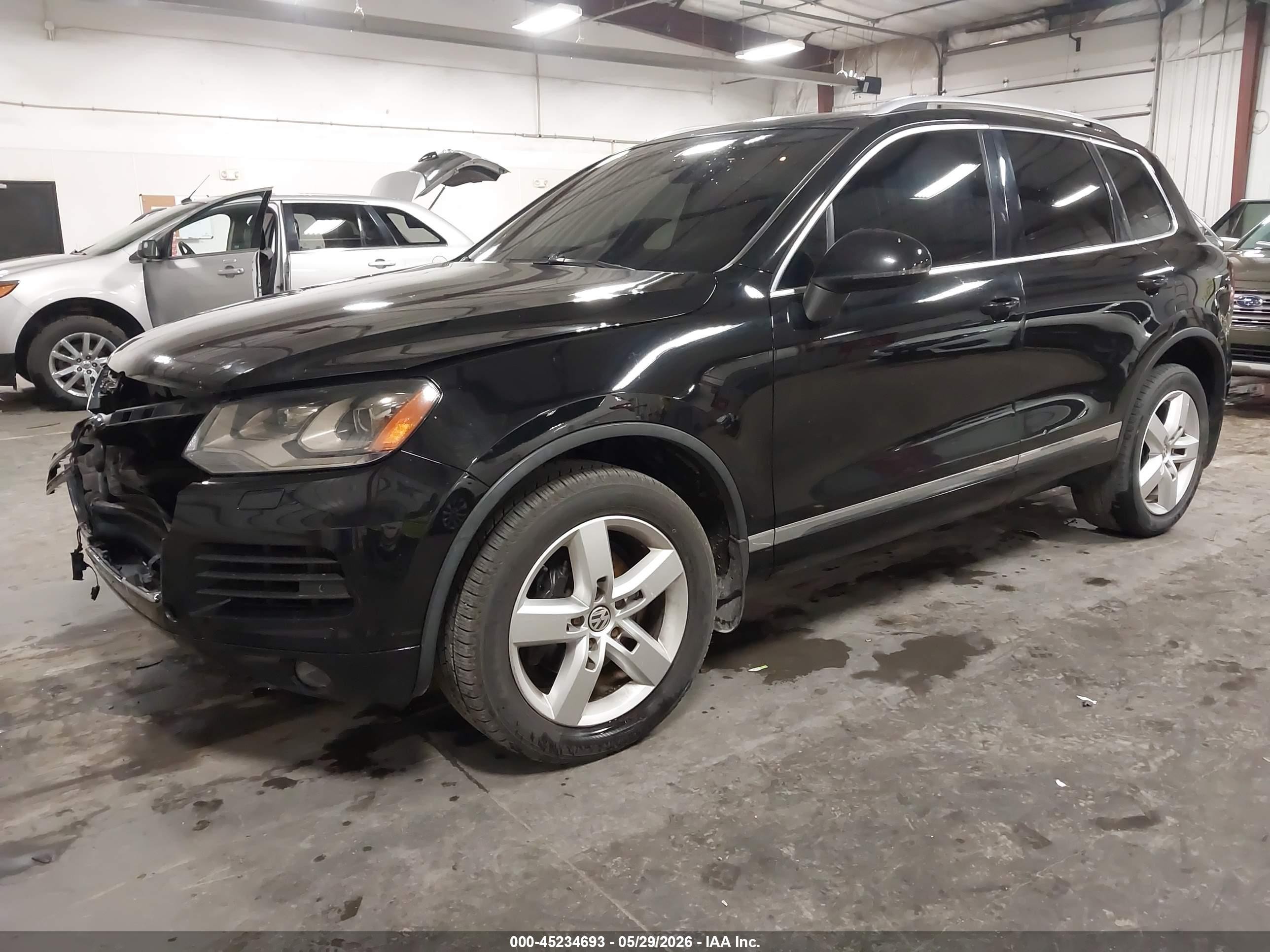 2012 Volkswagen Touareg Tdi Lux Black vin: WVGFK9BP3CD003728