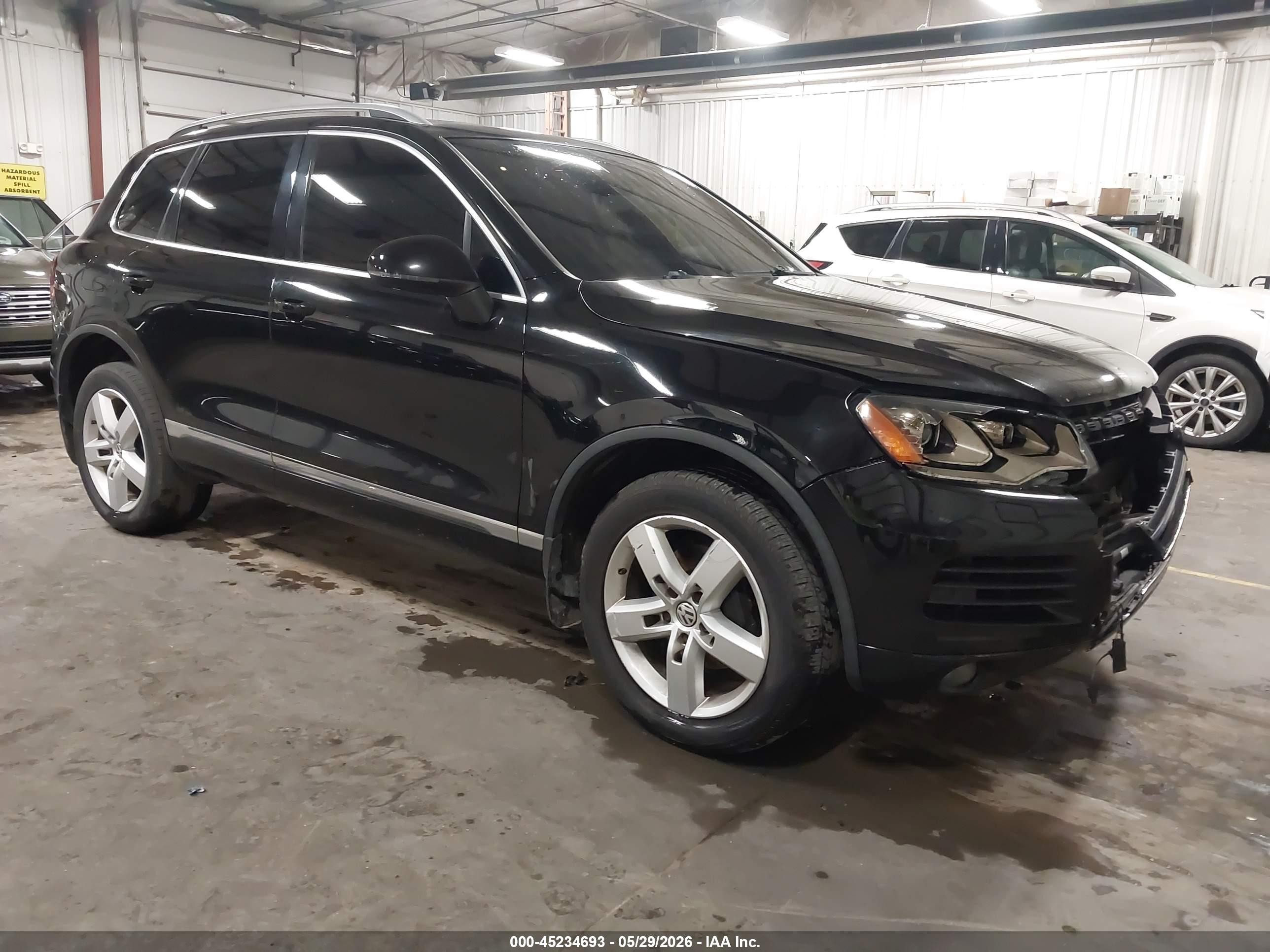 2012 Volkswagen Touareg Tdi Lux Black vin: WVGFK9BP3CD003728
