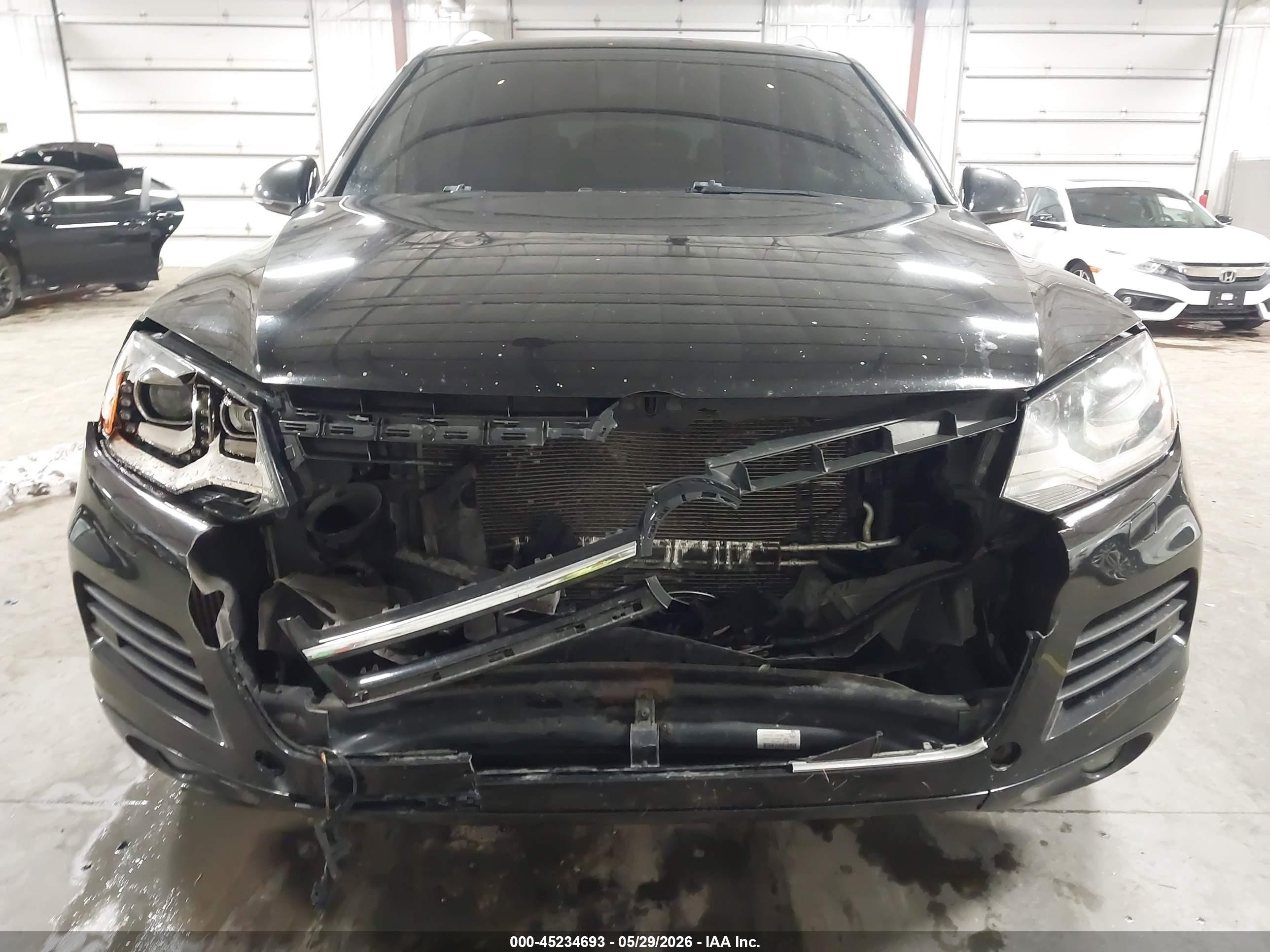 2012 Volkswagen Touareg Tdi Lux Black vin: WVGFK9BP3CD003728