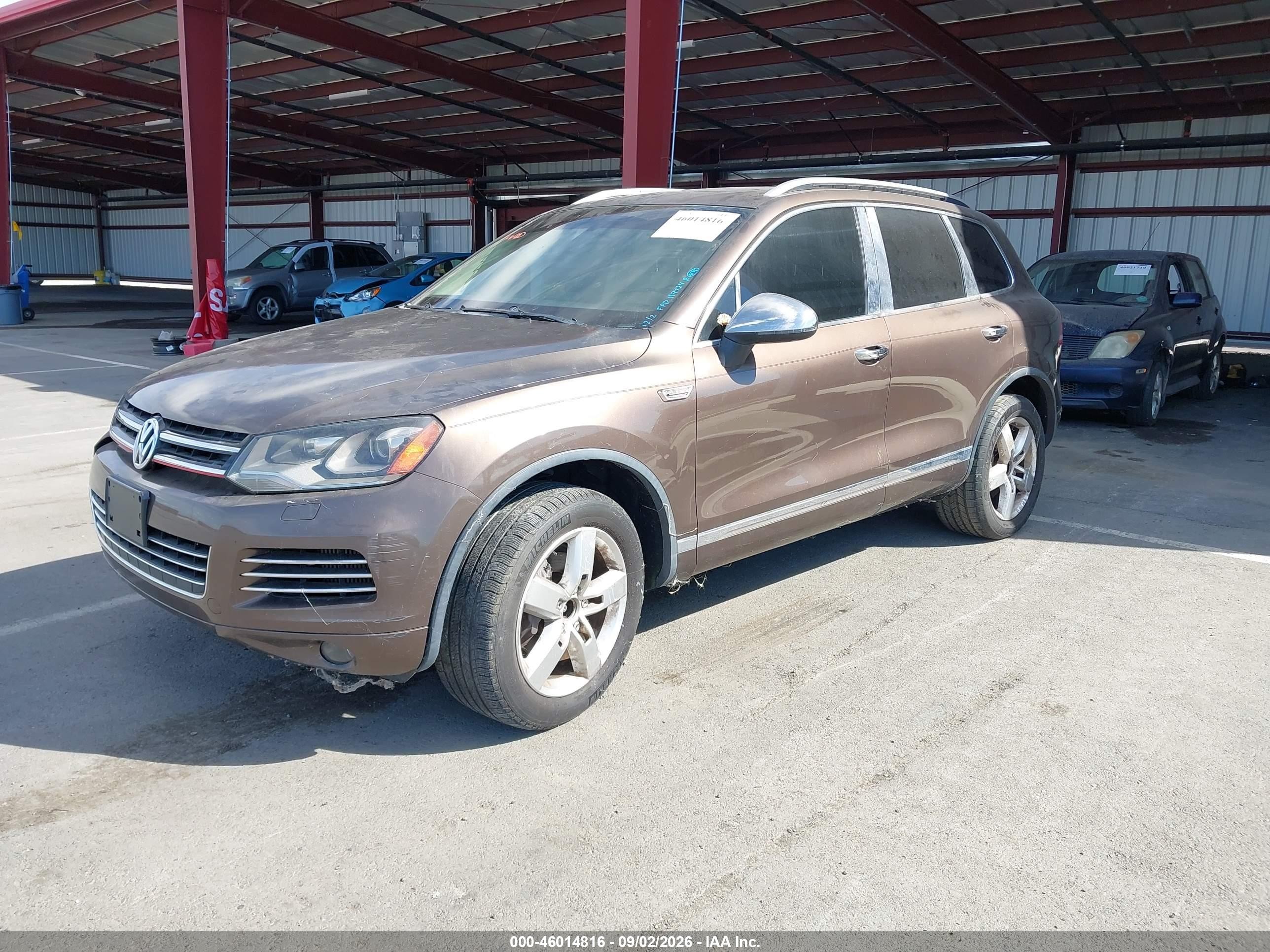 2011 Volkswagen Touareg Tdi Lux Dark Brown vin: WVGFK9BP4BD003848