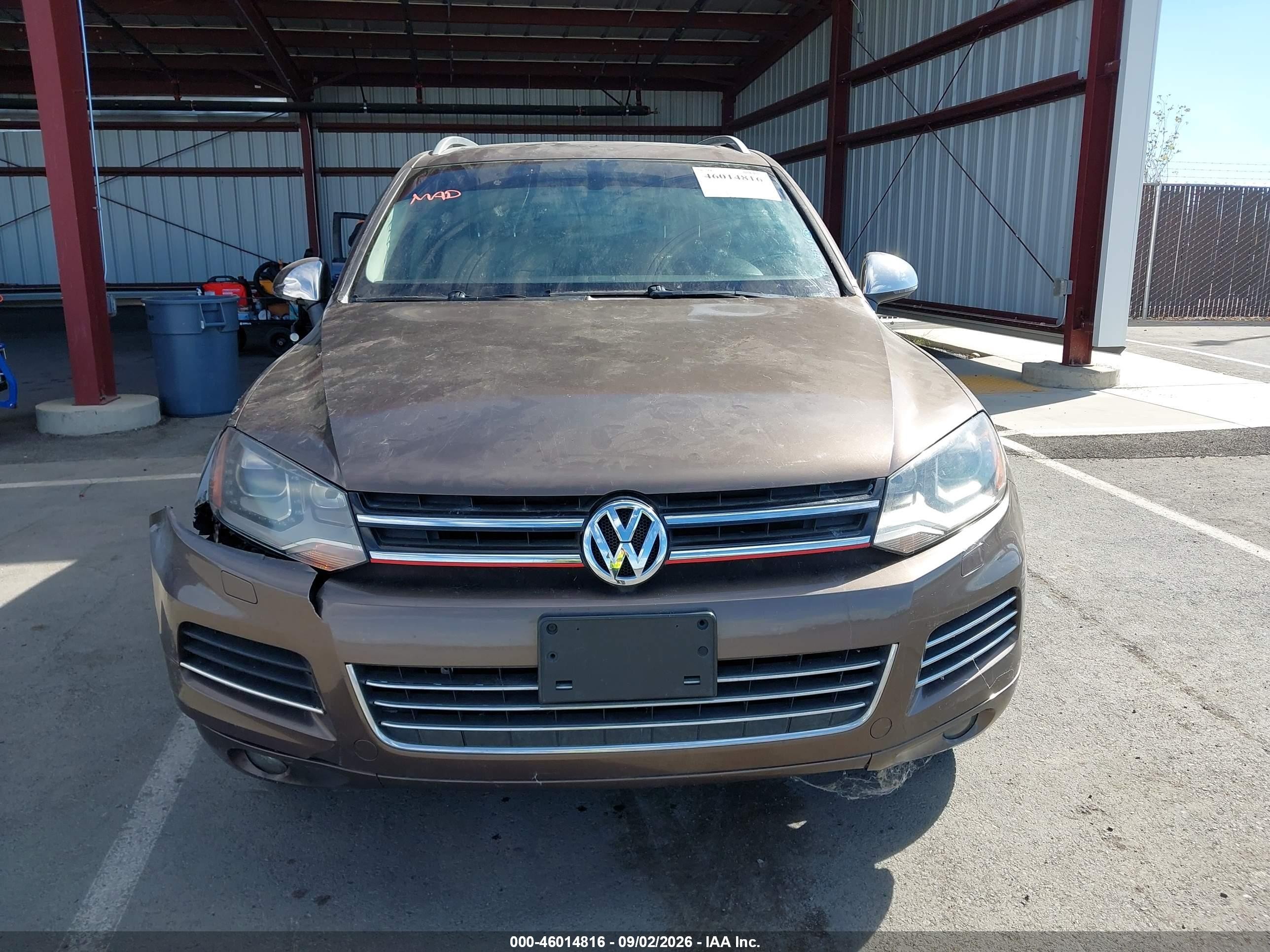 2011 Volkswagen Touareg Tdi Lux Dark Brown vin: WVGFK9BP4BD003848