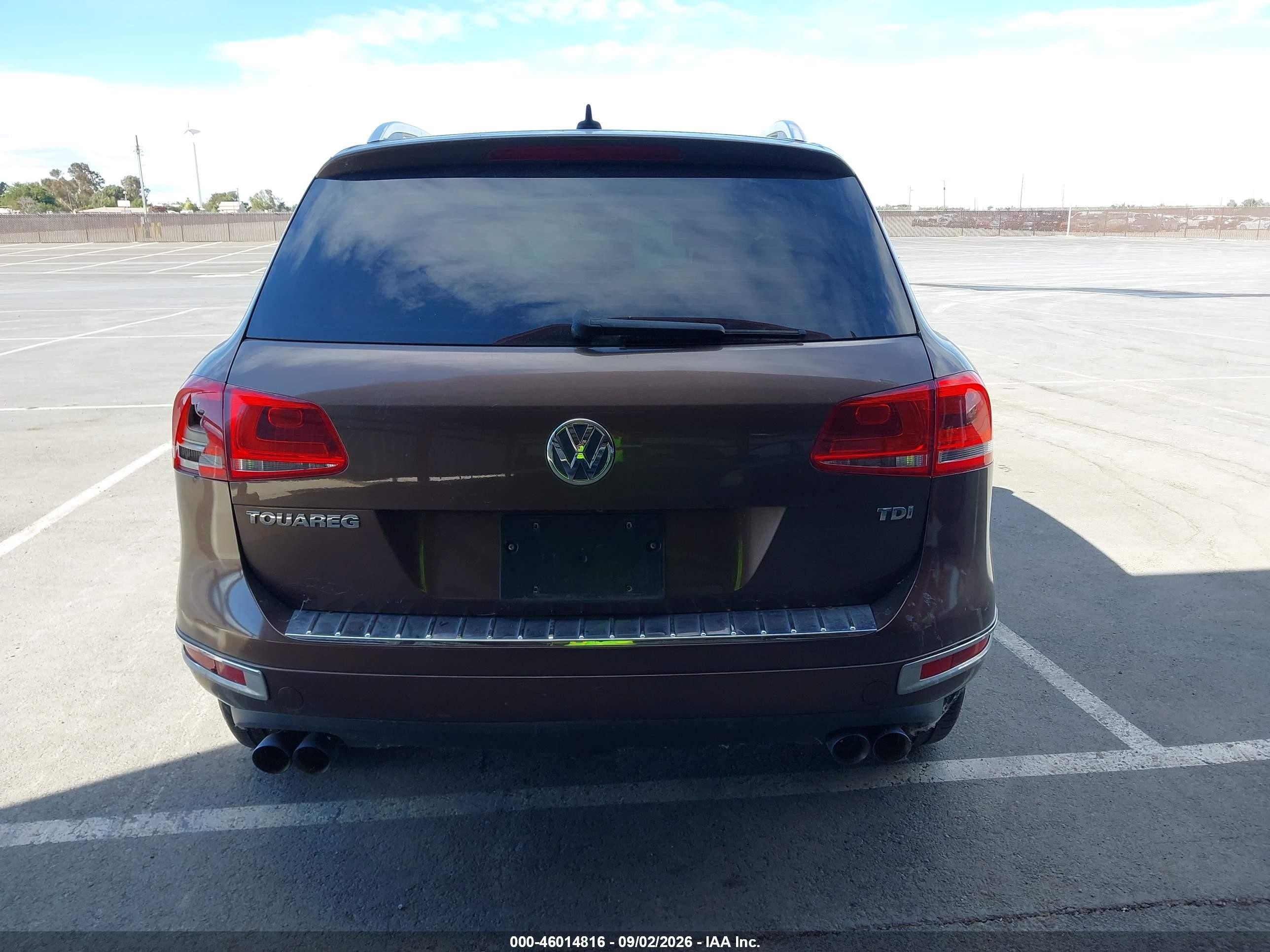2011 Volkswagen Touareg Tdi Lux Dark Brown vin: WVGFK9BP4BD003848