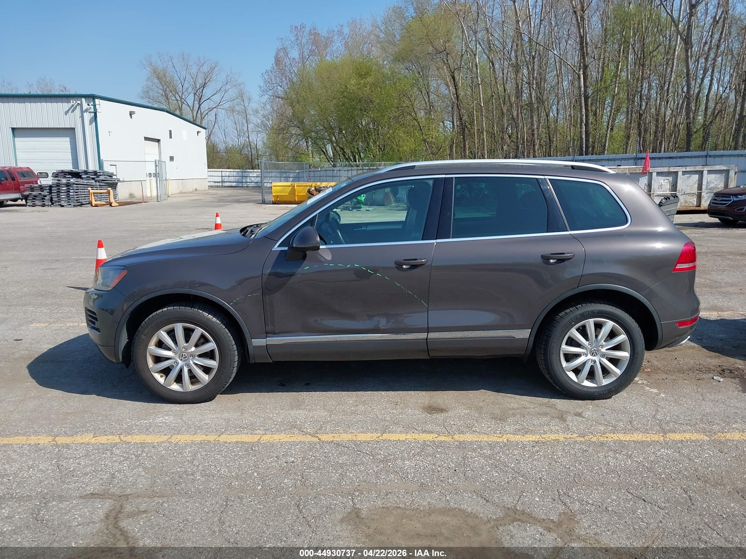 2012 Volkswagen Touareg Tdi Sport Gray vin: WVGFK9BP4CD004273