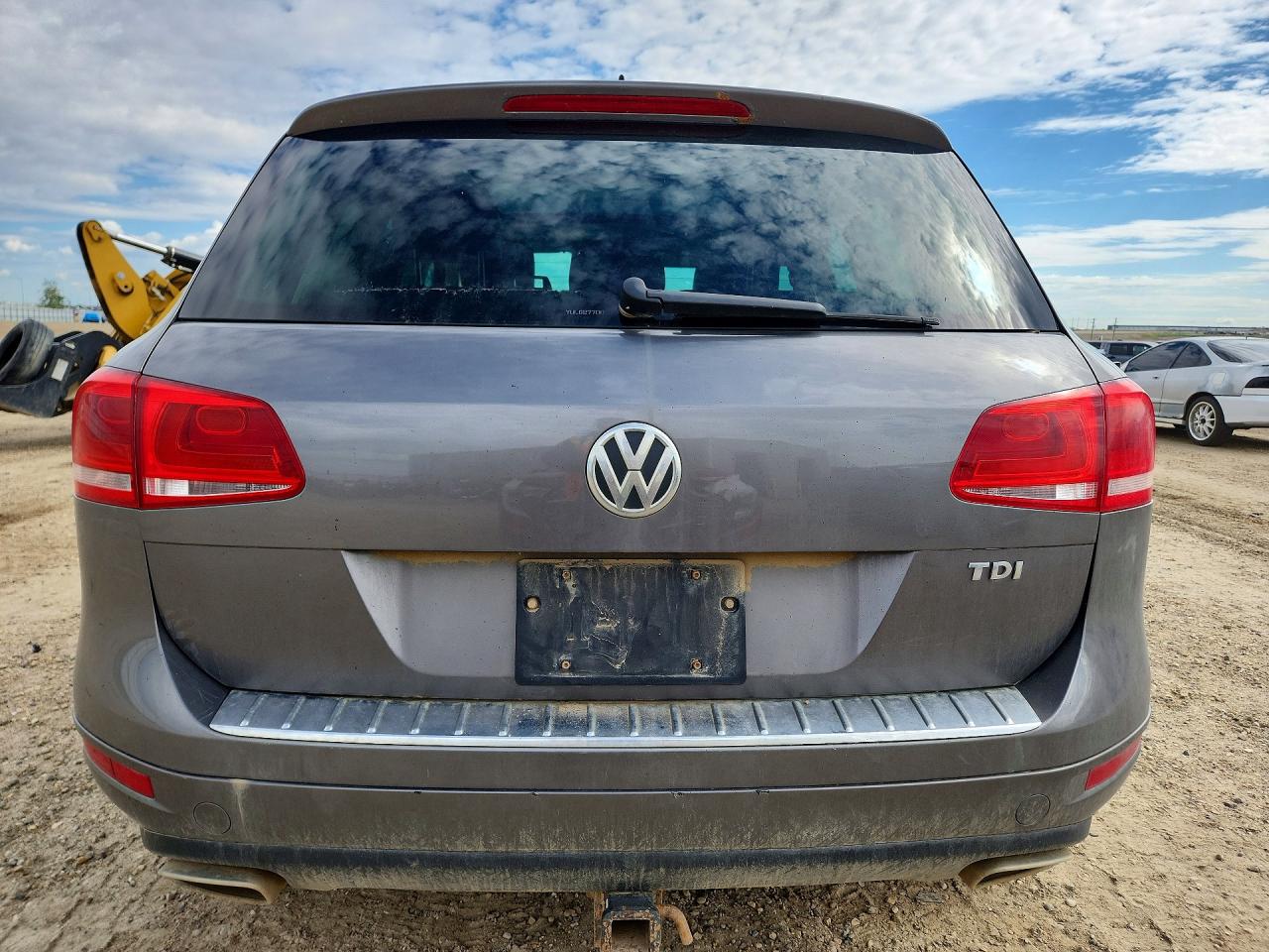 2011 Volkswagen Touareg V6 Tdi Gray vin: WVGFK9BP6BD002006
