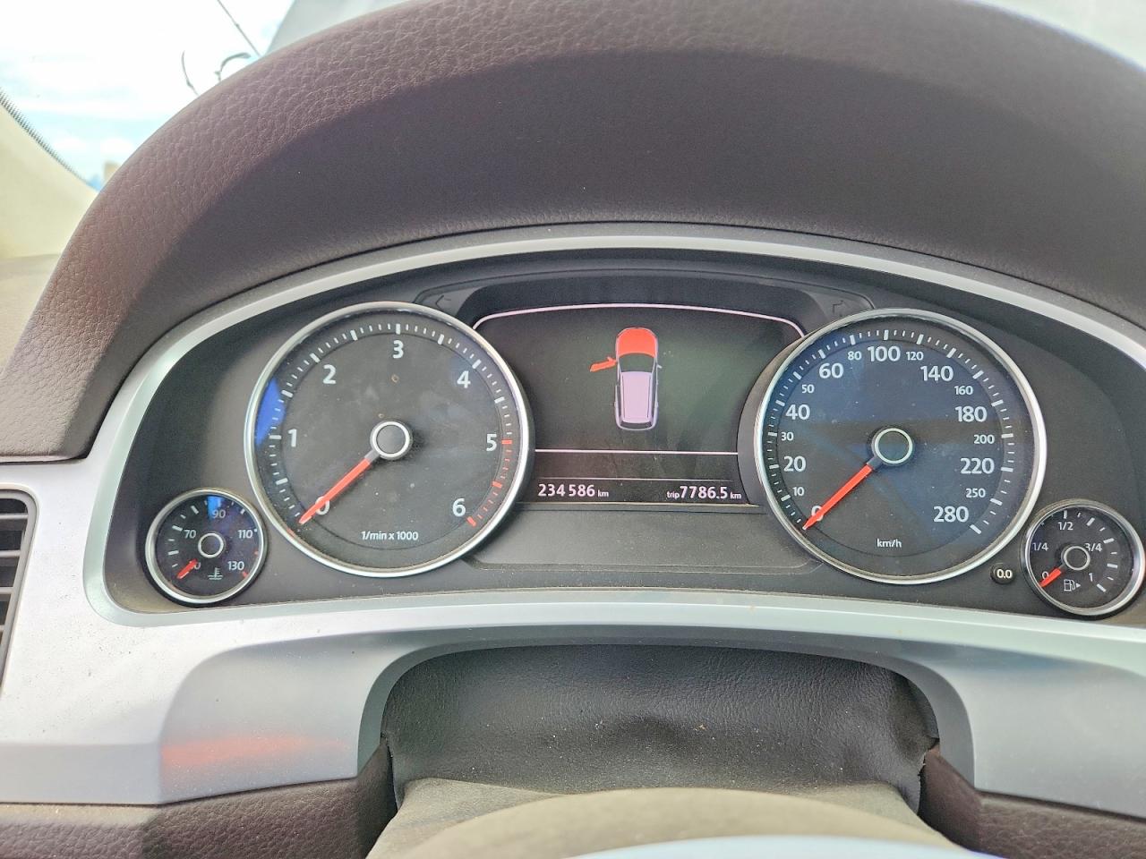 2011 Volkswagen Touareg V6 Tdi Gray vin: WVGFK9BP6BD002006