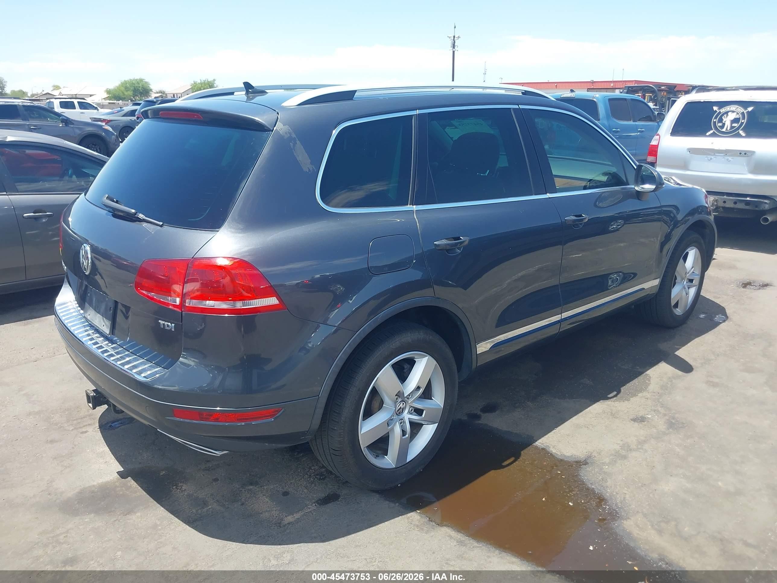 2011 Volkswagen Touareg Tdi Lux Gray vin: WVGFK9BP6BD004032