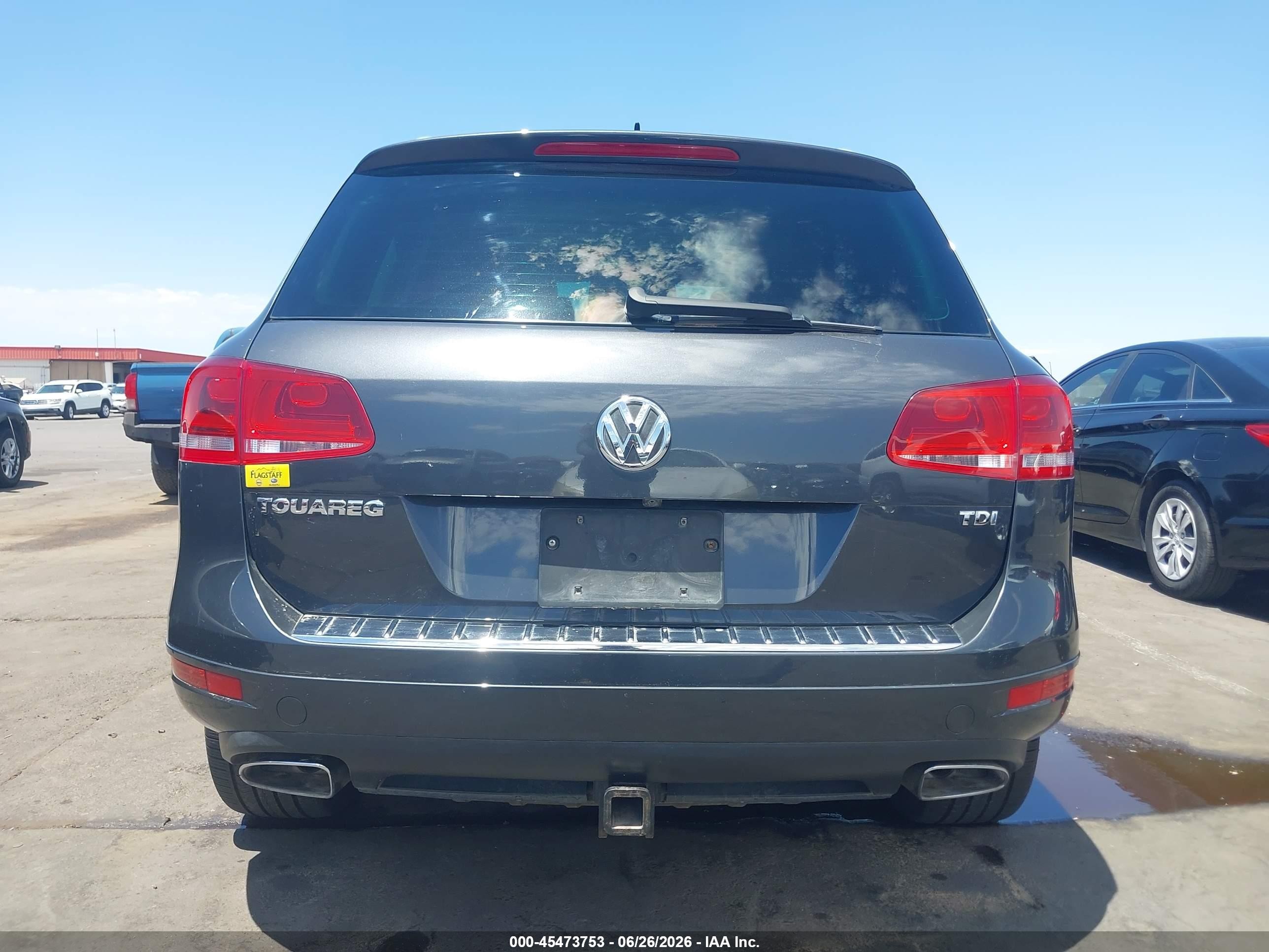 2011 Volkswagen Touareg Tdi Lux Gray vin: WVGFK9BP6BD004032