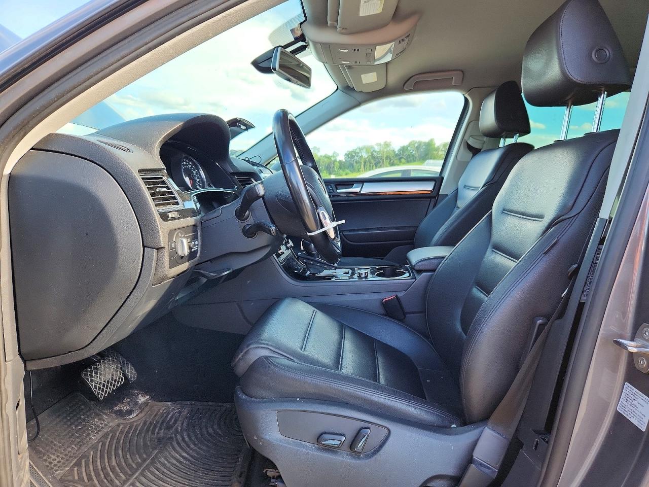 2012 Volkswagen Touareg V6 Tdi Gray vin: WVGFK9BP6CD004551