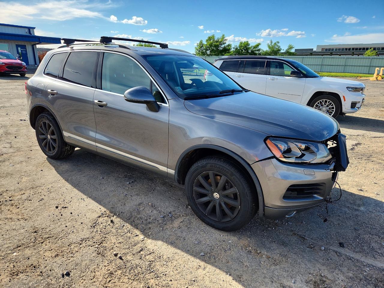 2012 Volkswagen Touareg V6 Tdi Gray vin: WVGFK9BP6CD004551