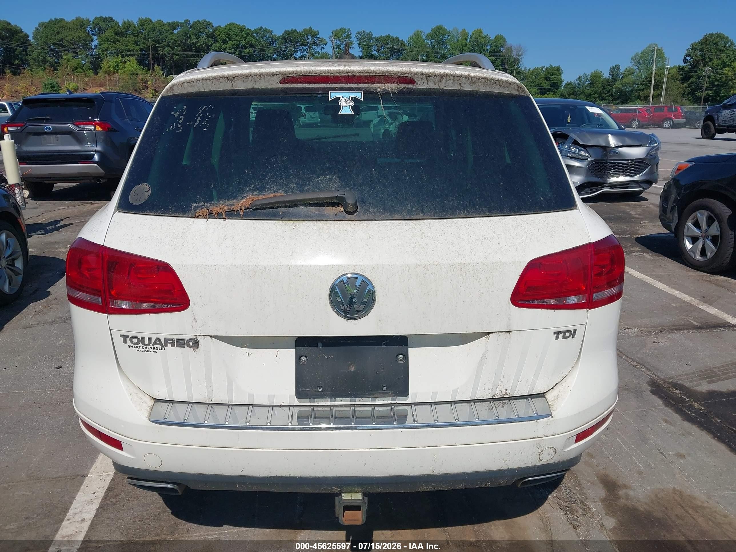 2012 Volkswagen Touareg Tdi Sport White vin: WVGFK9BP6CD004713