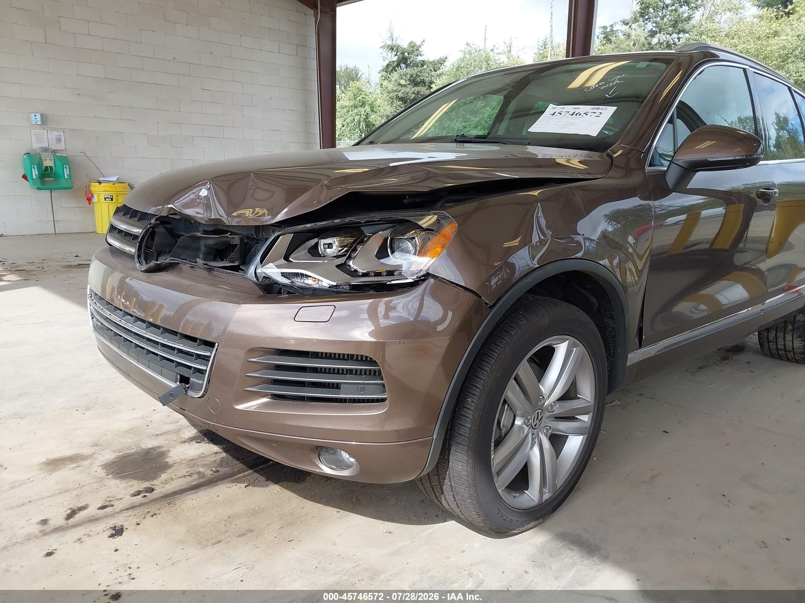 2011 Volkswagen Touareg Tdi Executive Brown vin: WVGFK9BP7BD003519