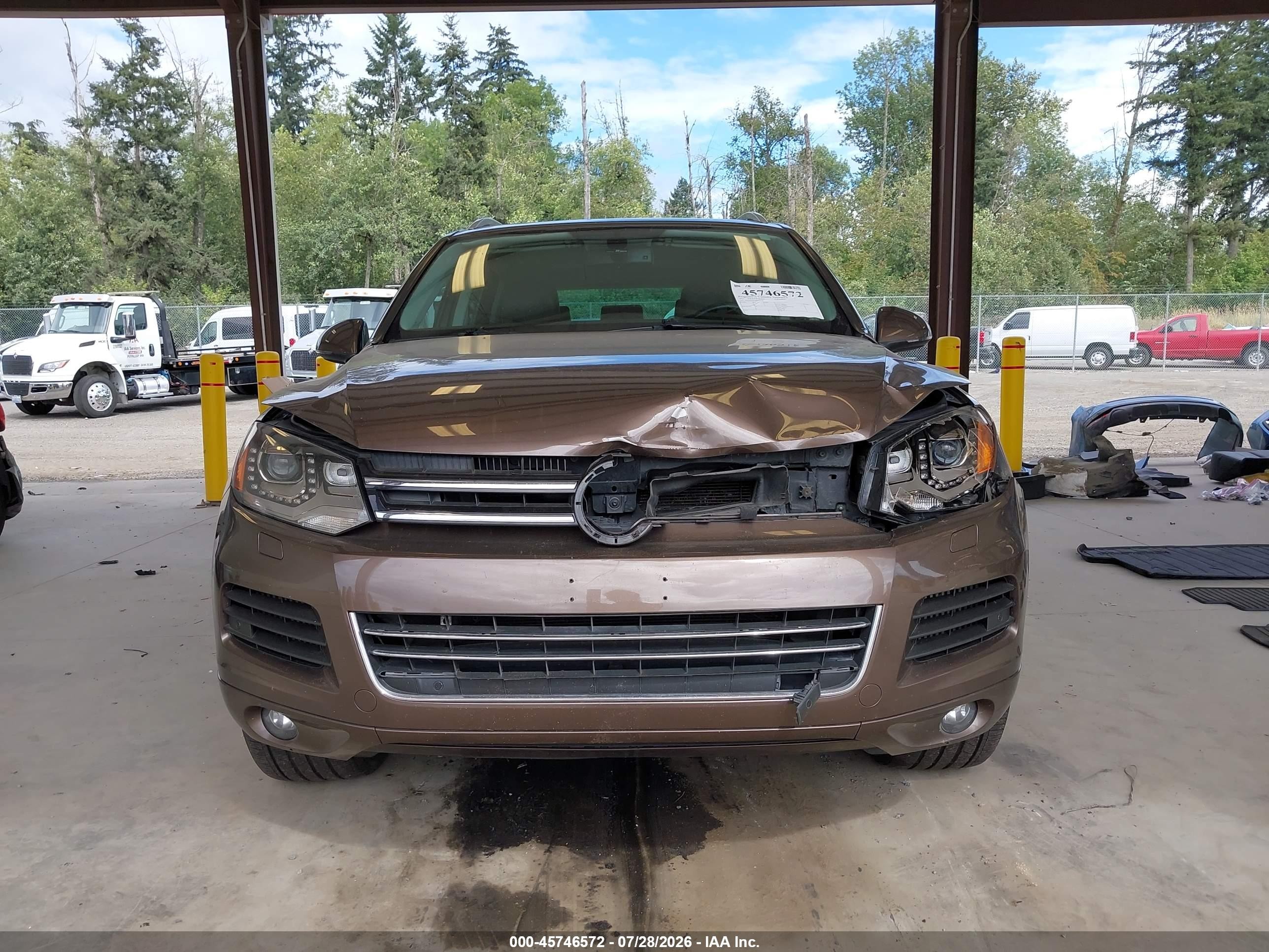 2011 Volkswagen Touareg Tdi Executive Brown vin: WVGFK9BP7BD003519