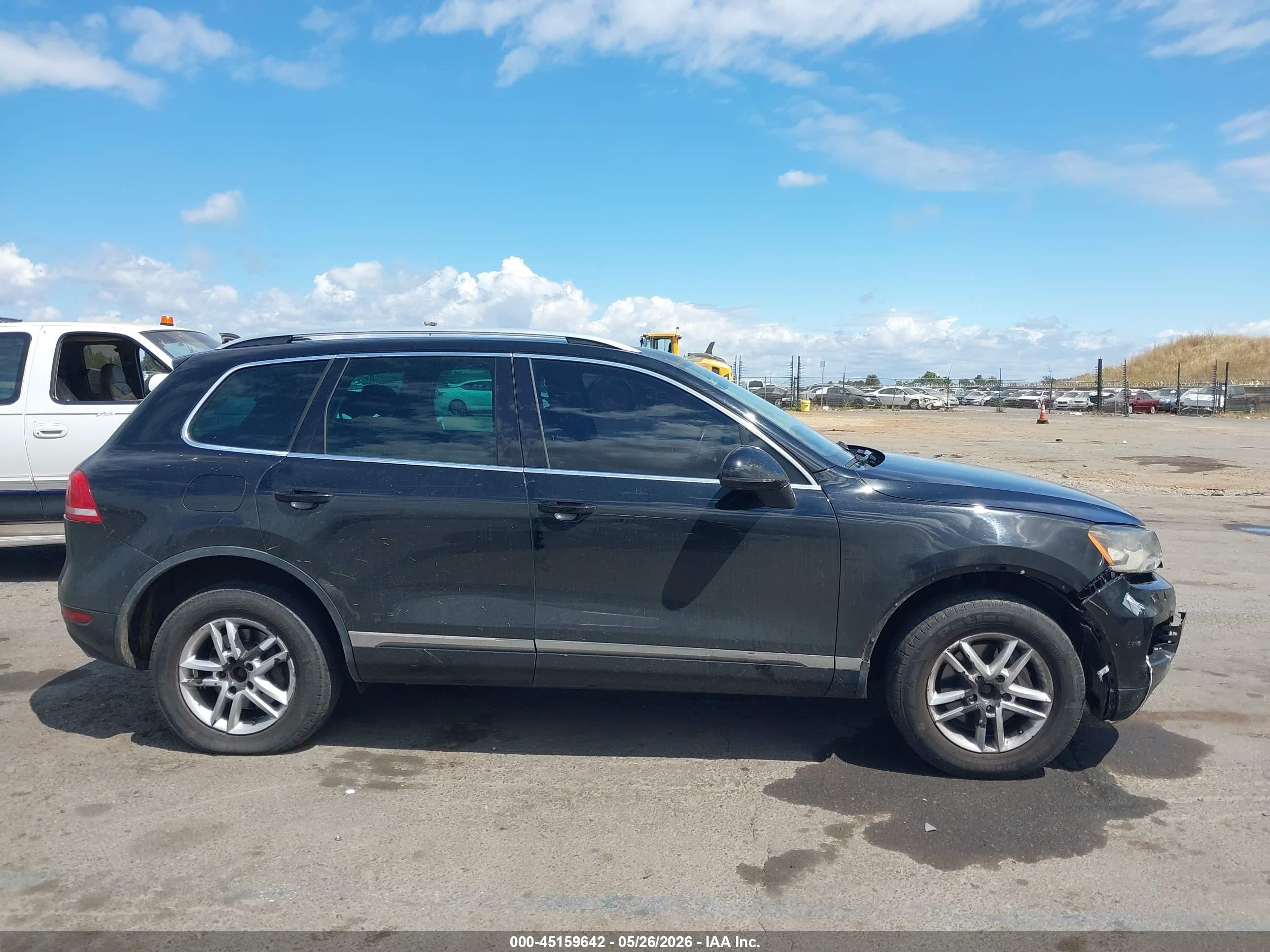 2012 Volkswagen Touareg Tdi Lux Black vin: WVGFK9BP7CD003456
