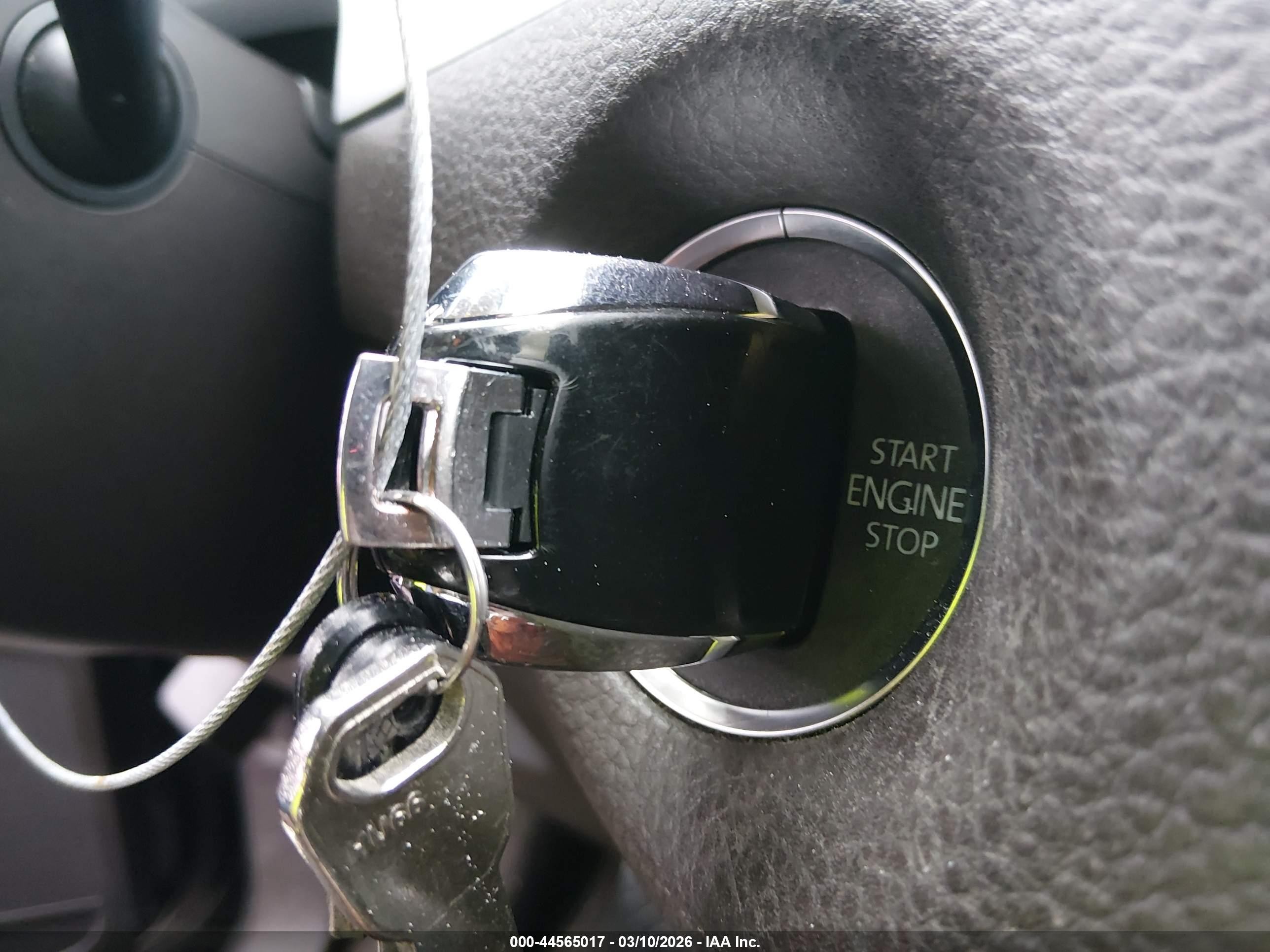 2012 Volkswagen Touareg Tdi Lux Черный vin: WVGFK9BP7CD004140