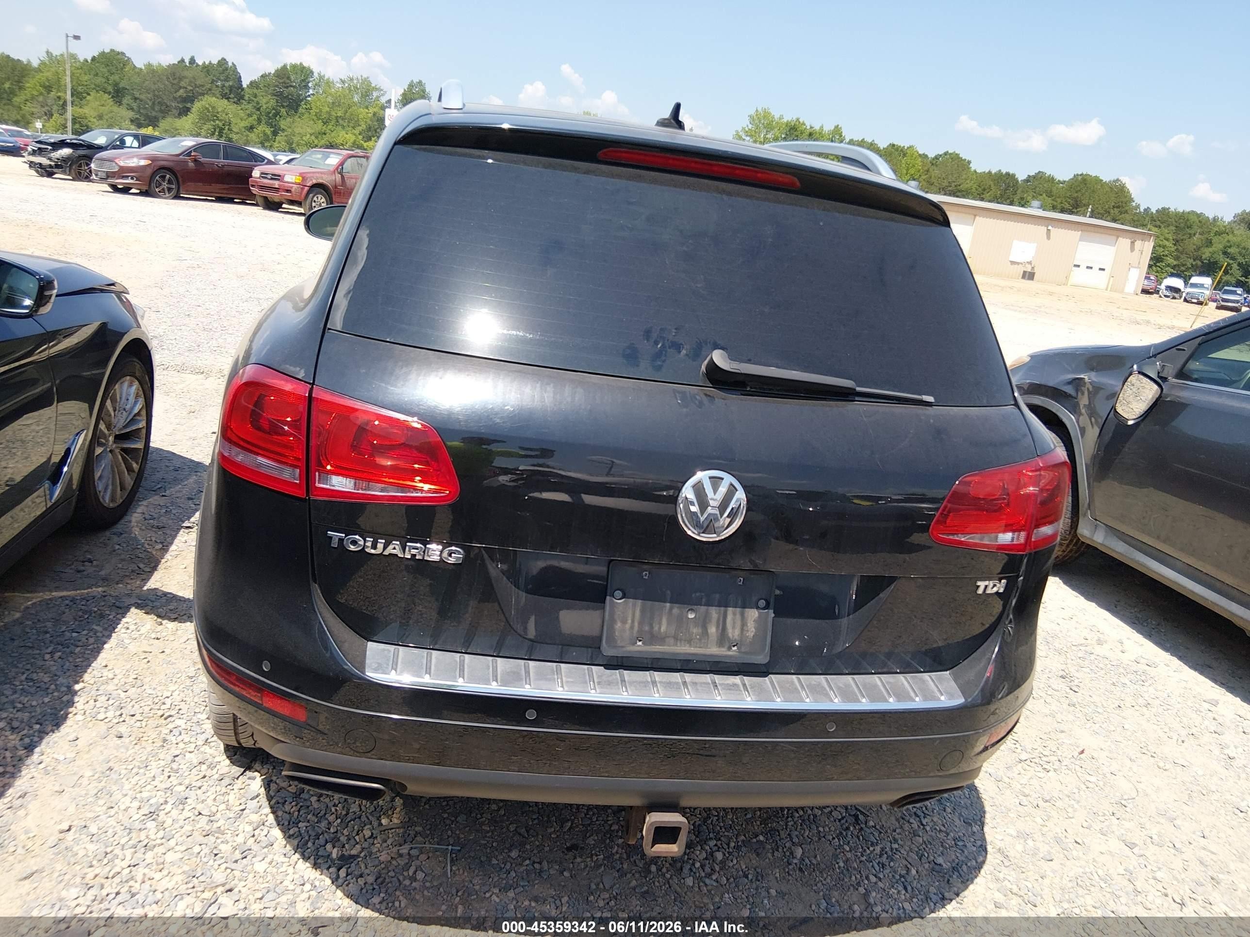 2012 Volkswagen Touareg Tdi Executive Black vin: WVGFK9BP7CD005563