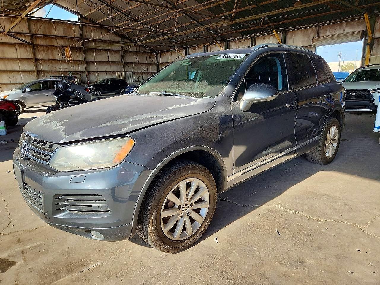 2012 Volkswagen Touareg V6 Tdi Gray vin: WVGFK9BP8CD000100