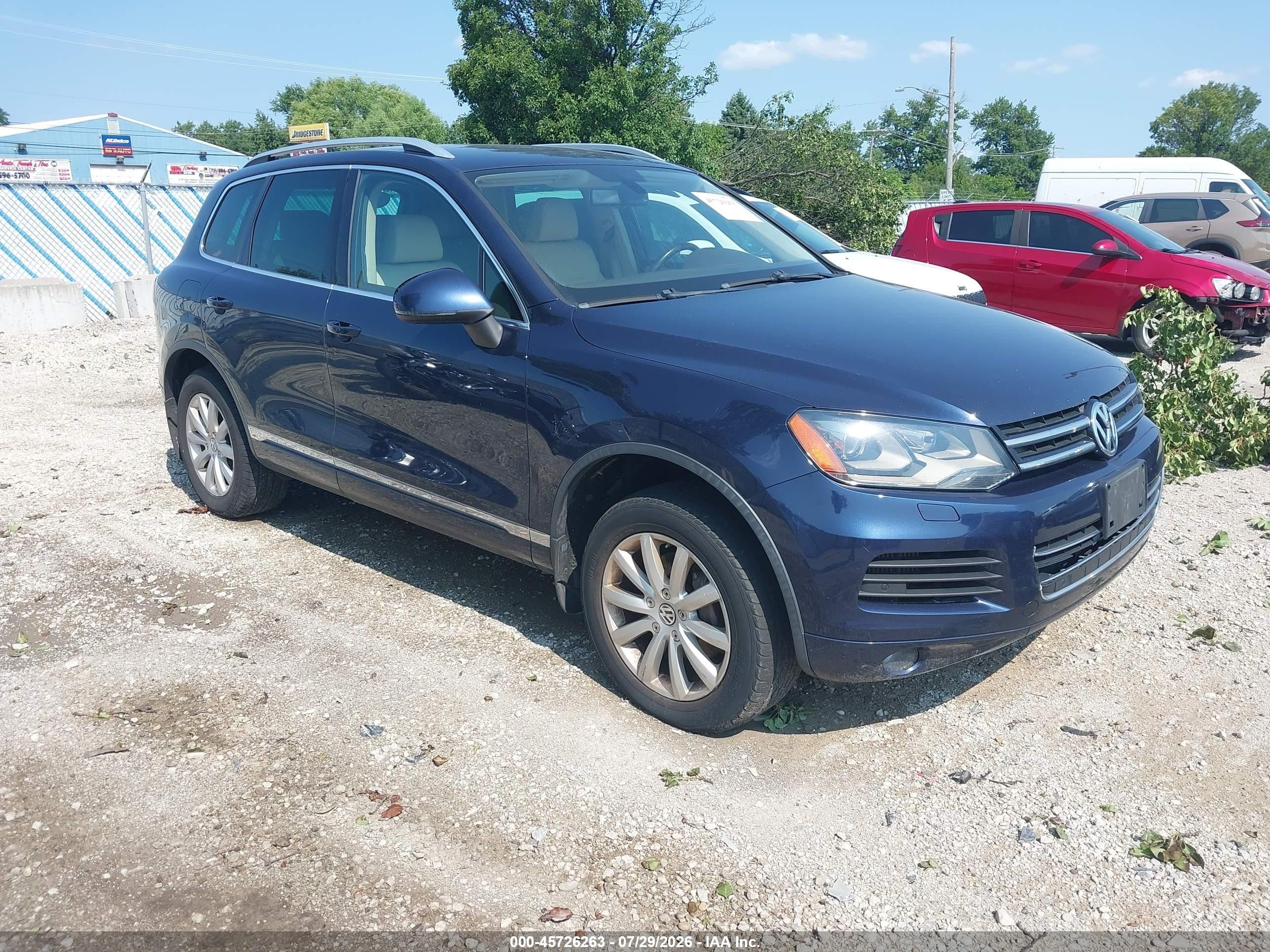 2012 Volkswagen Touareg Tdi Sport Blue vin: WVGFK9BP9CD000543