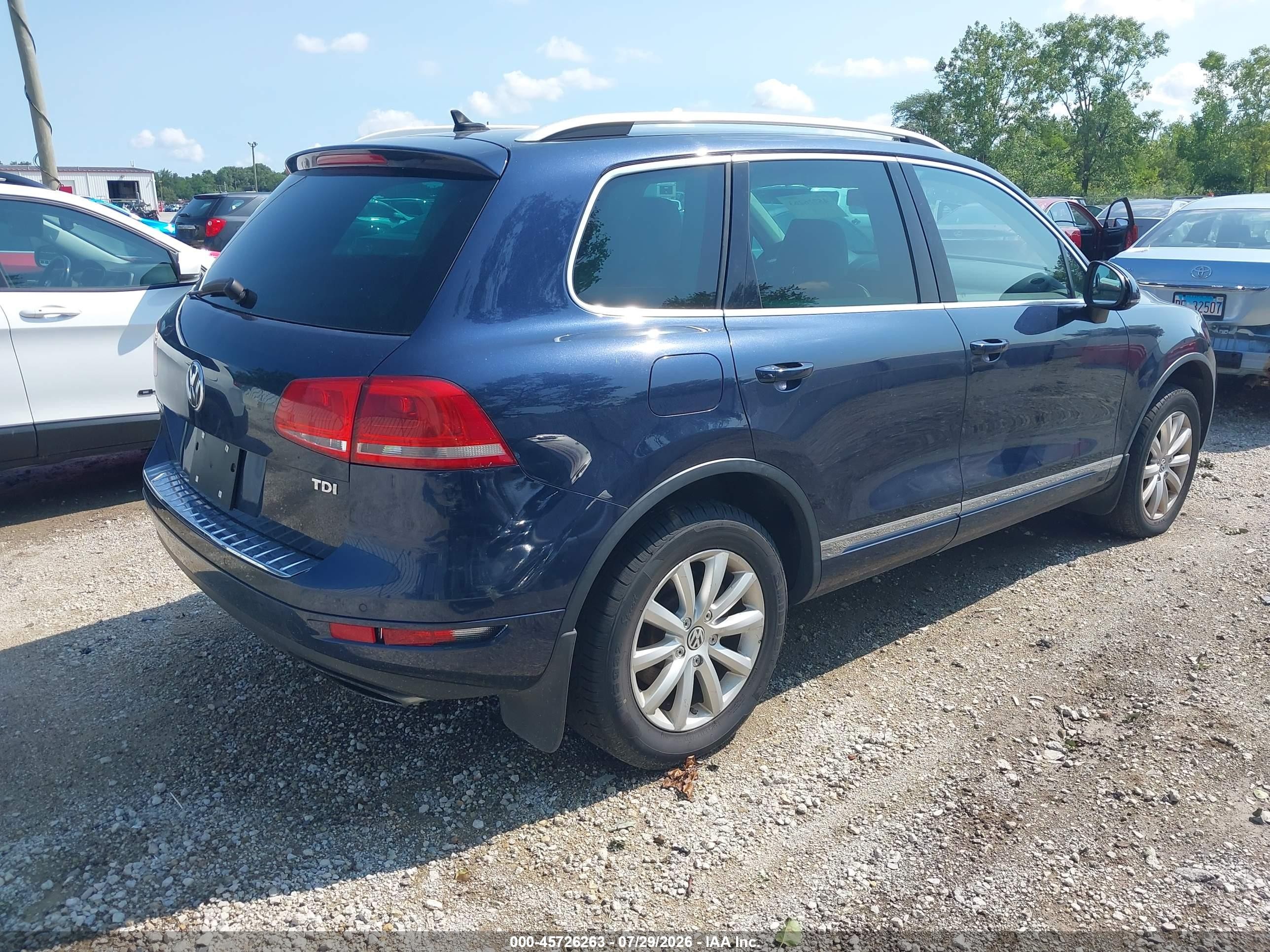 2012 Volkswagen Touareg Tdi Sport Blue vin: WVGFK9BP9CD000543