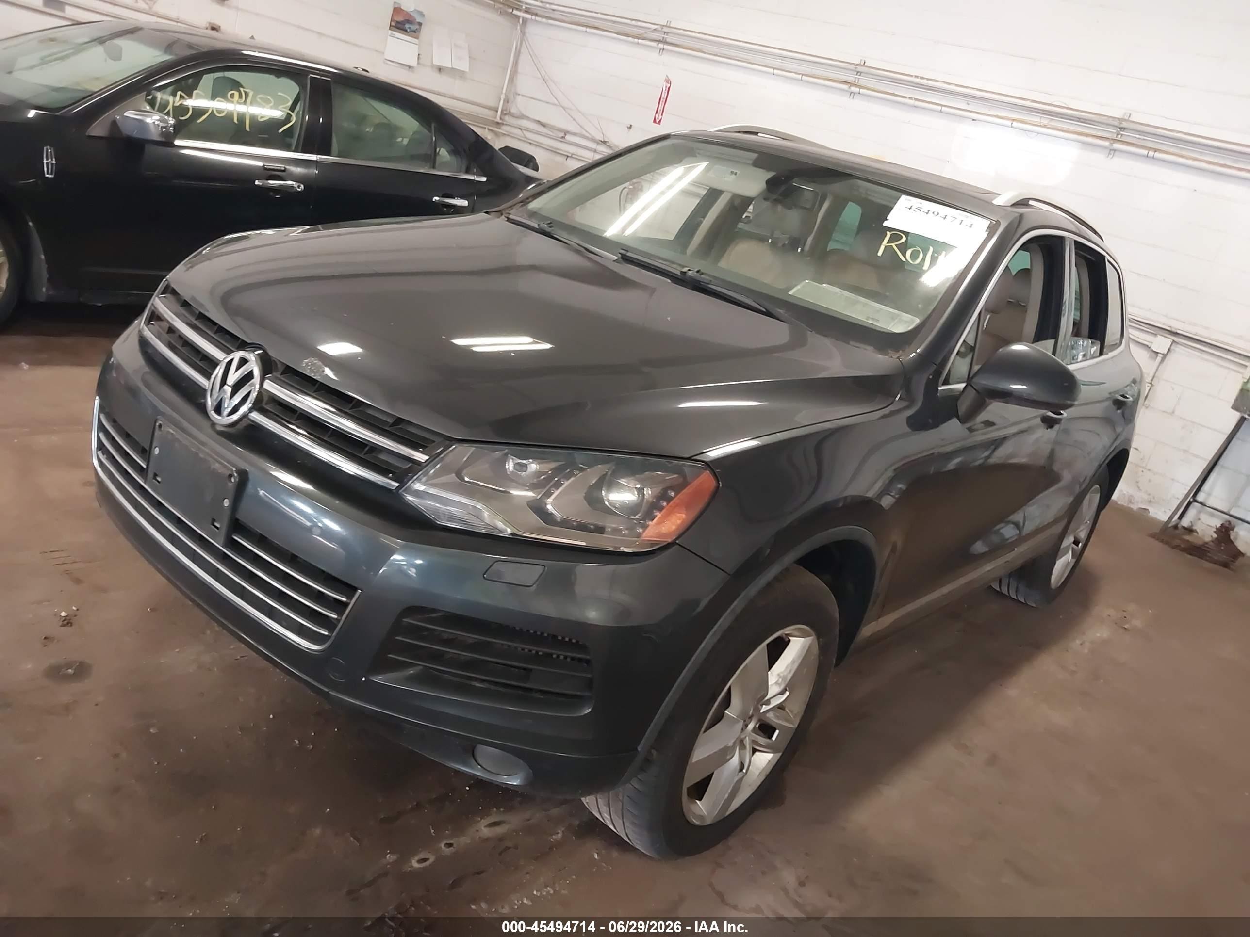 2011 Volkswagen Touareg Tdi Lux Gray vin: WVGFK9BPXBD006740