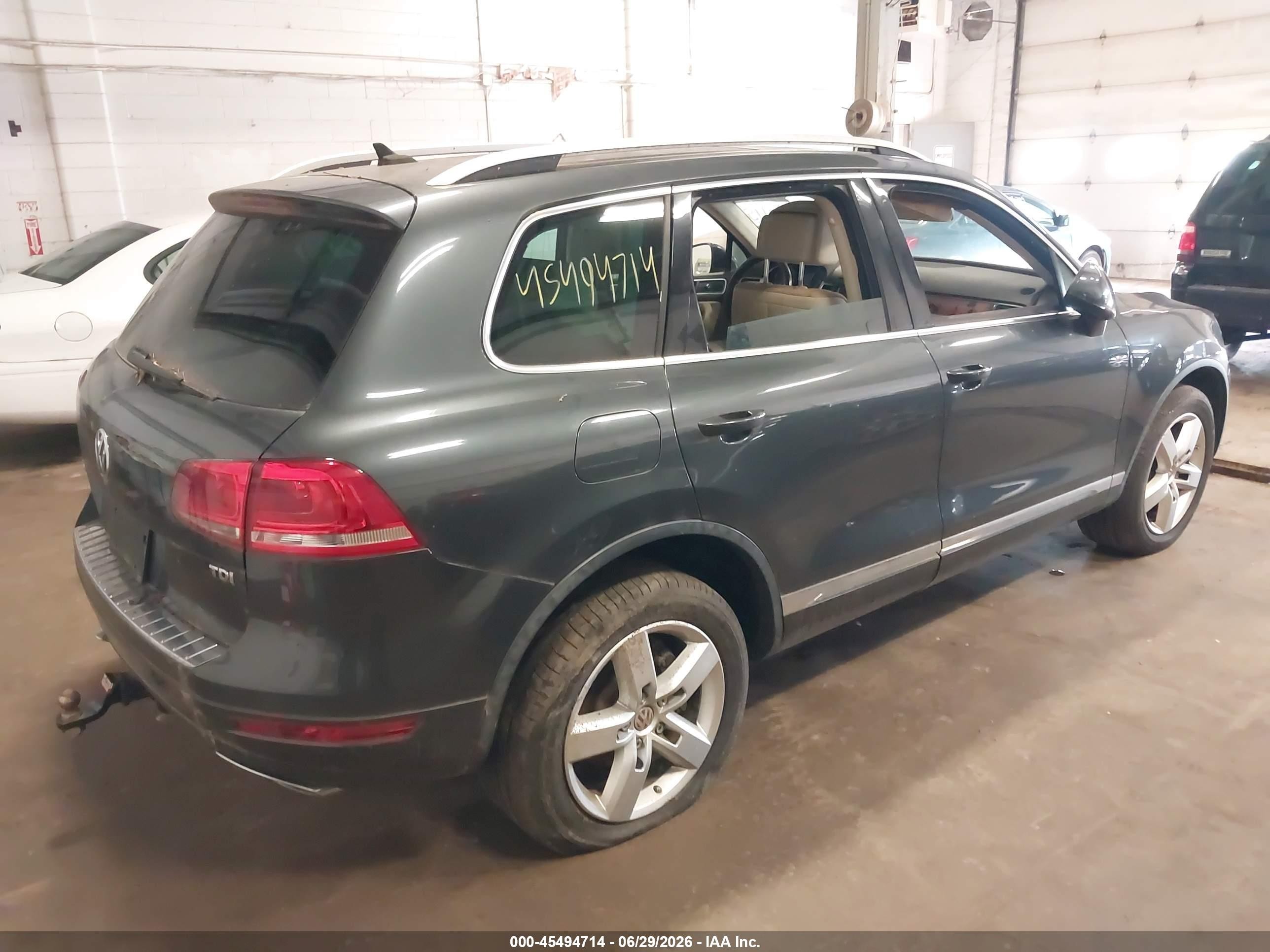 2011 Volkswagen Touareg Tdi Lux Gray vin: WVGFK9BPXBD006740
