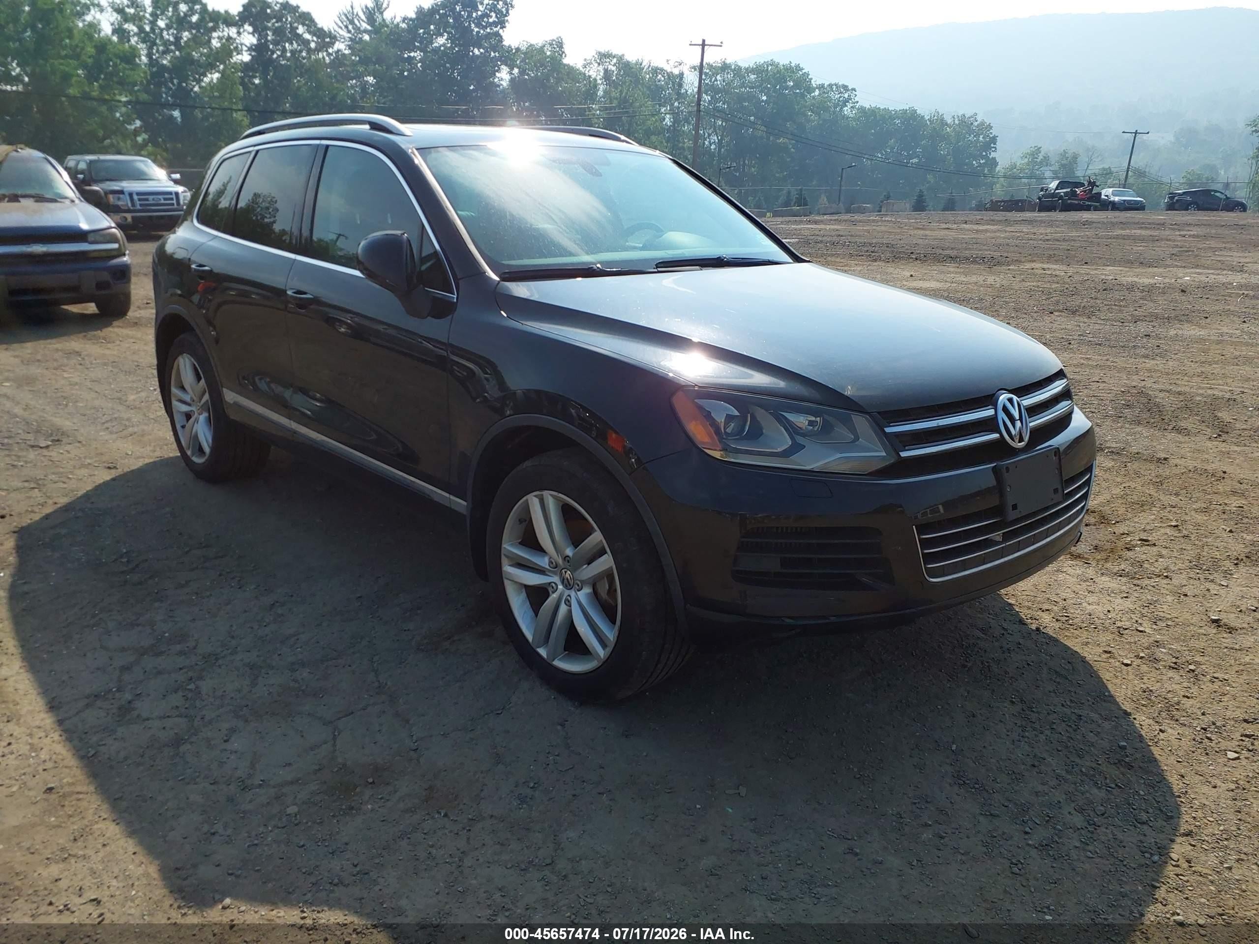 2012 Volkswagen Touareg Tdi Executive Черный vin: WVGFK9BPXCD000292