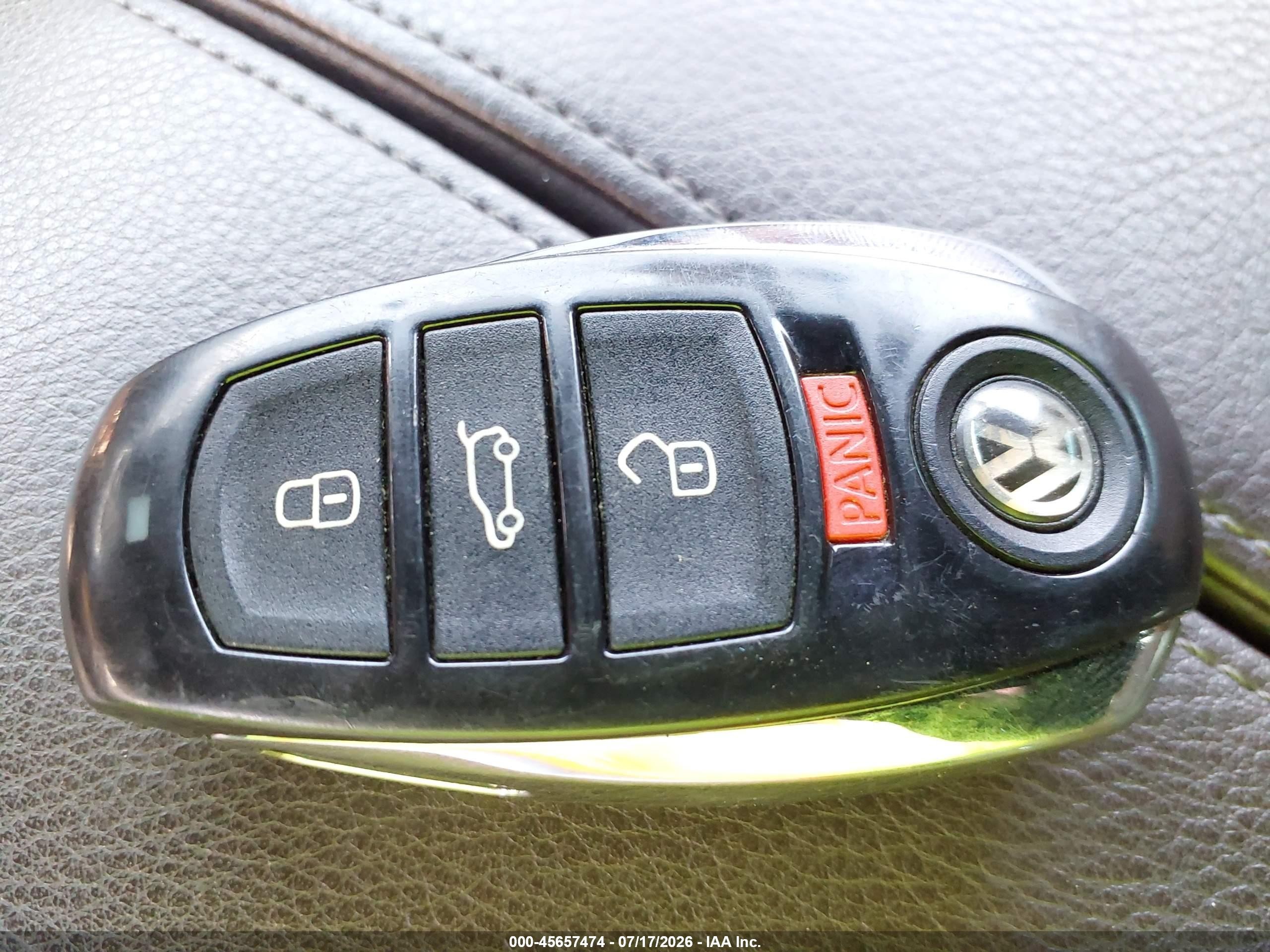 2012 Volkswagen Touareg Tdi Executive Черный vin: WVGFK9BPXCD000292