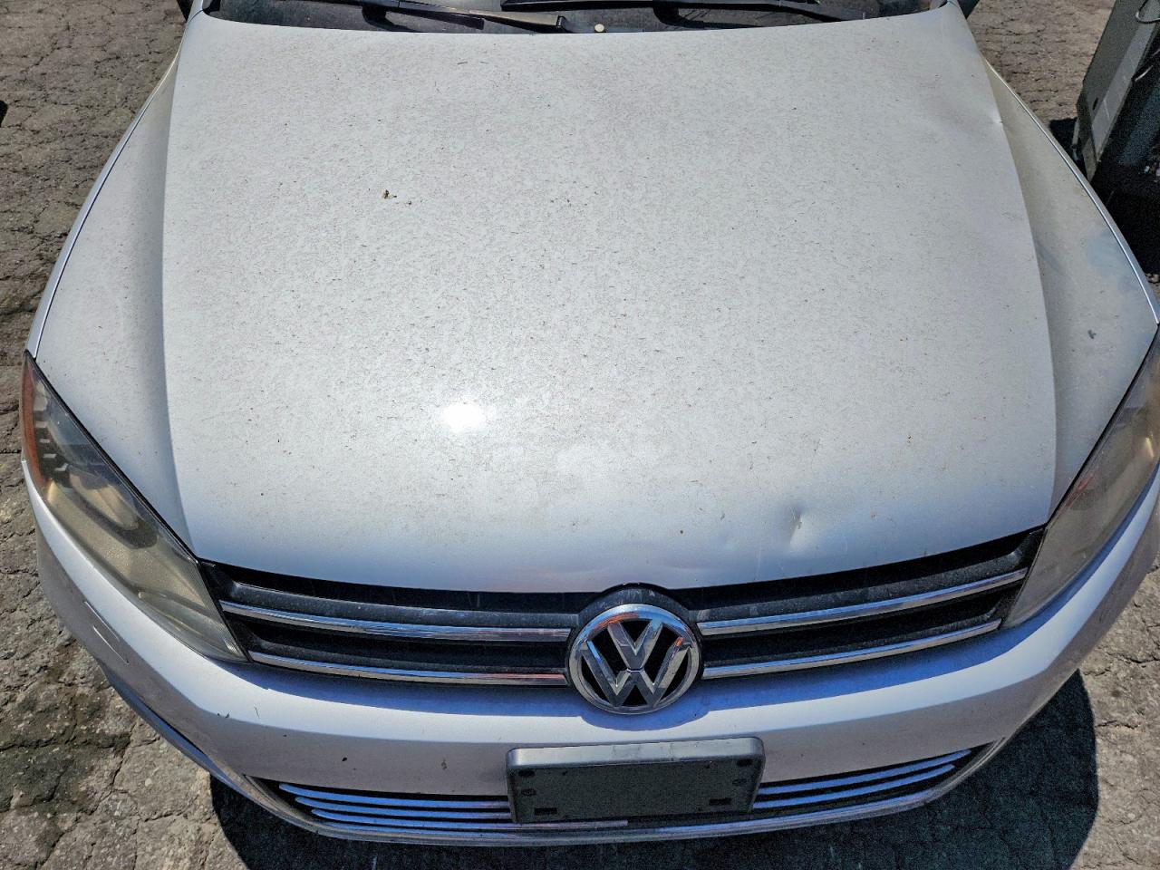 2012 Volkswagen Touareg V6 Tdi Silver vin: WVGFK9BPXCD004486