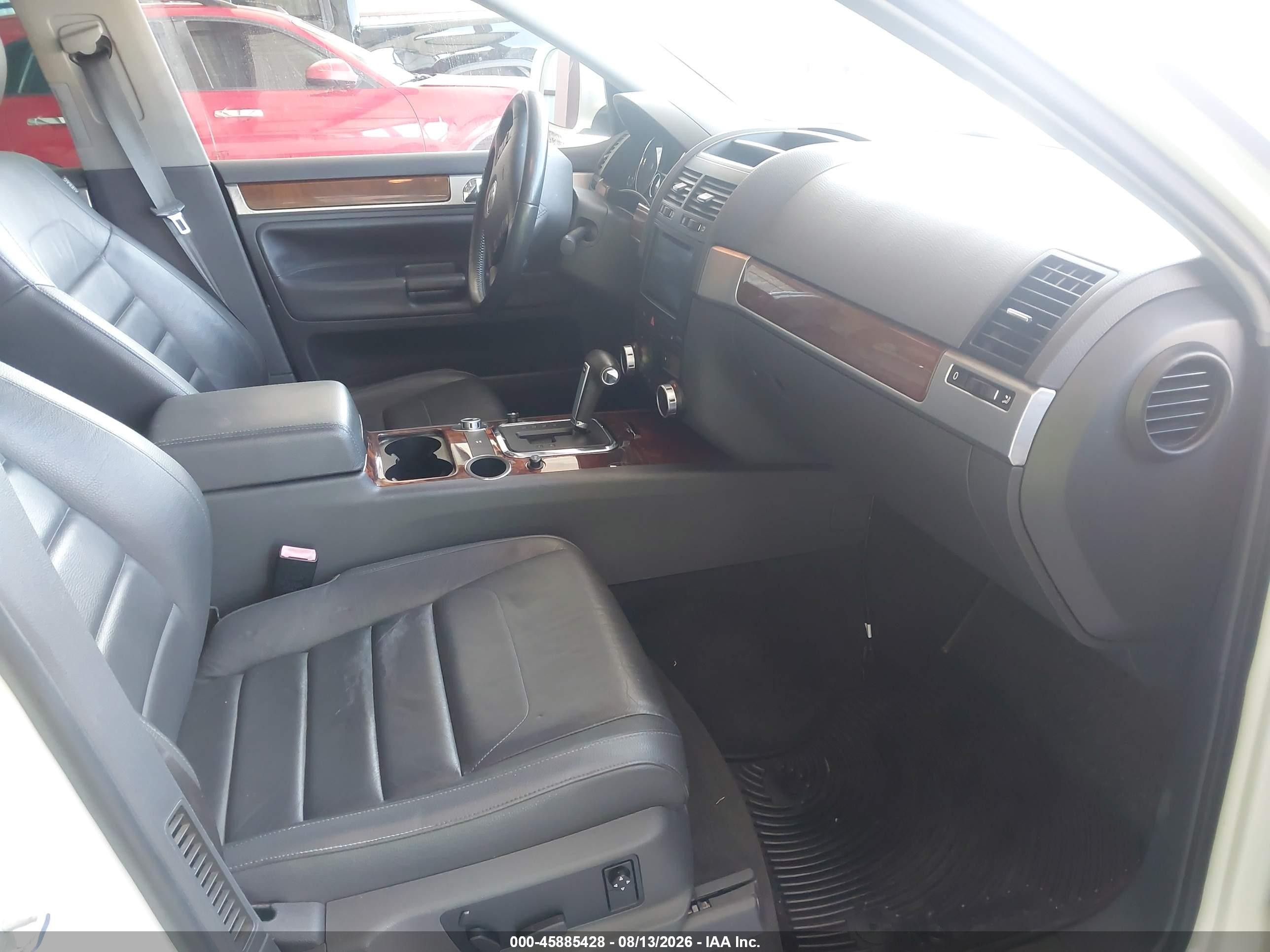 2009 Volkswagen Touareg 2 V6 Tdi White vin: WVGFM77L89D035068