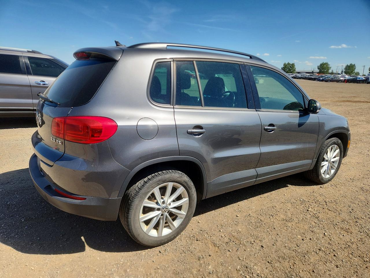2014 Volkswagen Tiguan S Серый vin: WVGHV3AX8EW561354