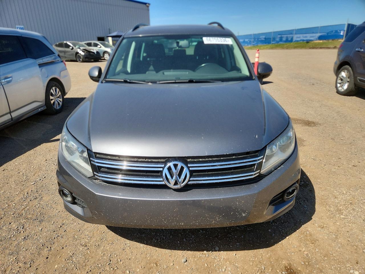 2014 Volkswagen Tiguan S Серый vin: WVGHV3AX8EW561354