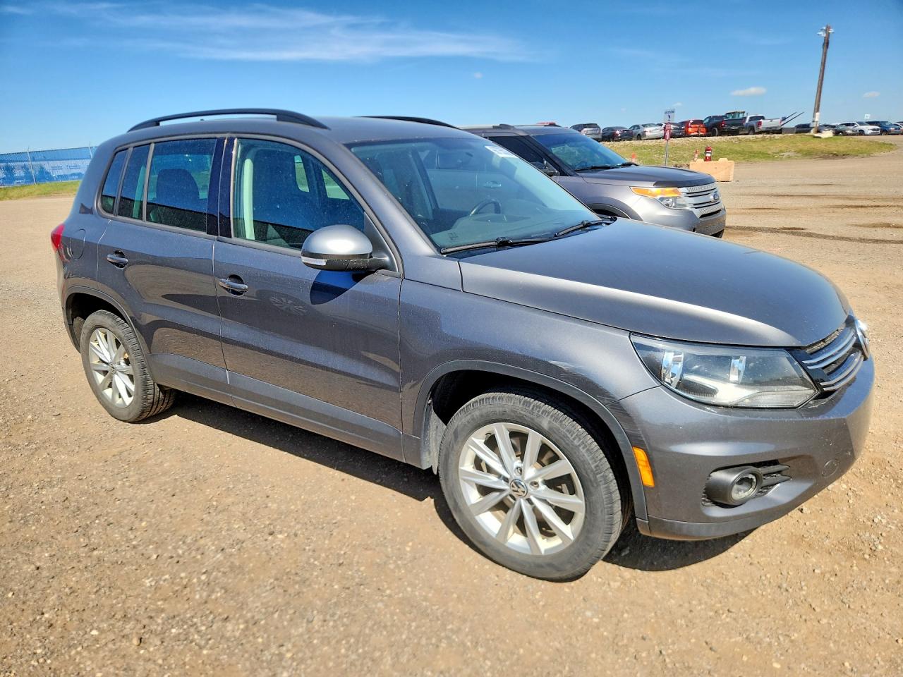 2014 Volkswagen Tiguan S Серый vin: WVGHV3AX8EW561354