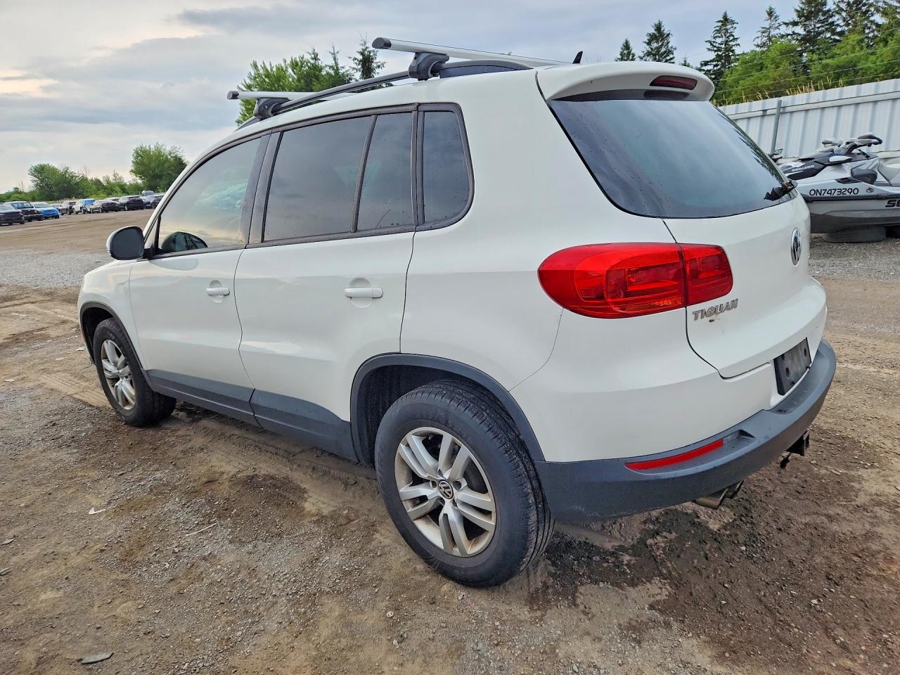 2014 Volkswagen Tiguan S White vin: WVGJV3AX2EW524026