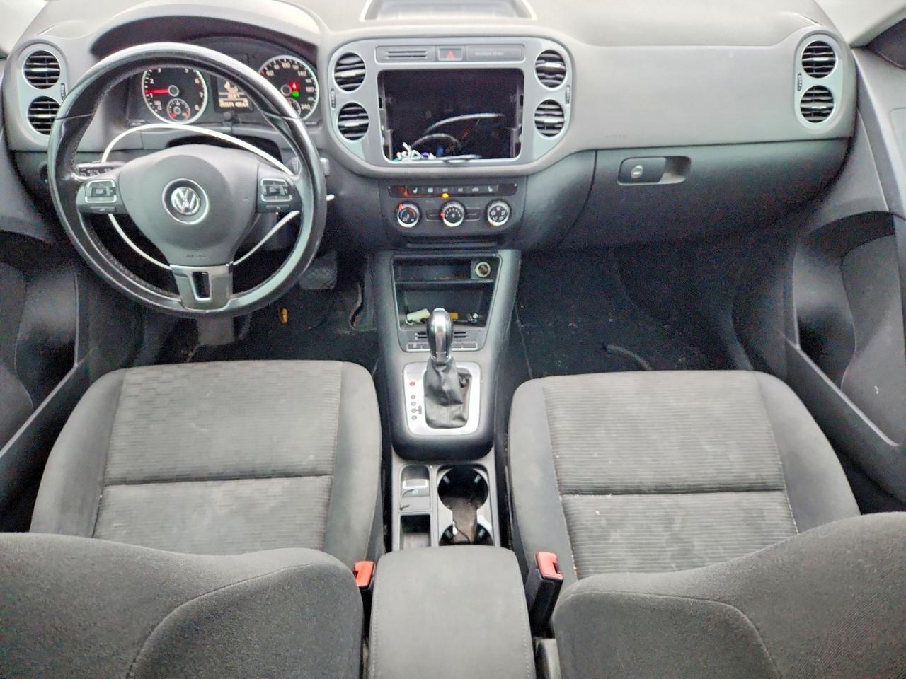 2014 Volkswagen Tiguan S White vin: WVGJV3AX2EW524026