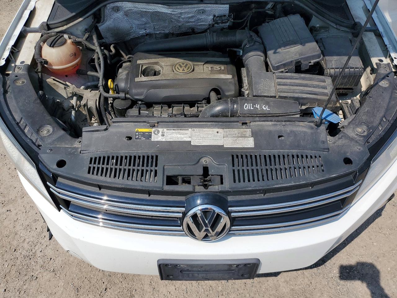 2014 Volkswagen Tiguan S White vin: WVGJV3AX2EW524432