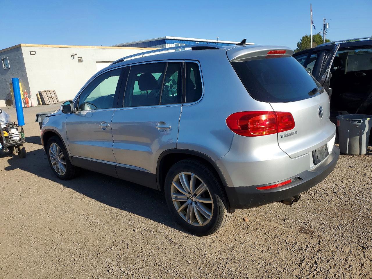 2013 Volkswagen Tiguan S Silver vin: WVGJV3AX3DW591622