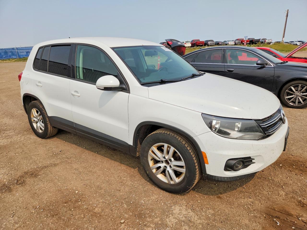 2014 Volkswagen Tiguan S White vin: WVGJV3AX4EW558565
