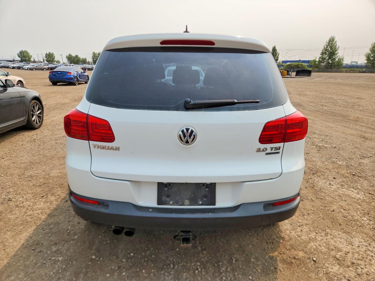 2014 Volkswagen Tiguan S White vin: WVGJV3AX4EW558565