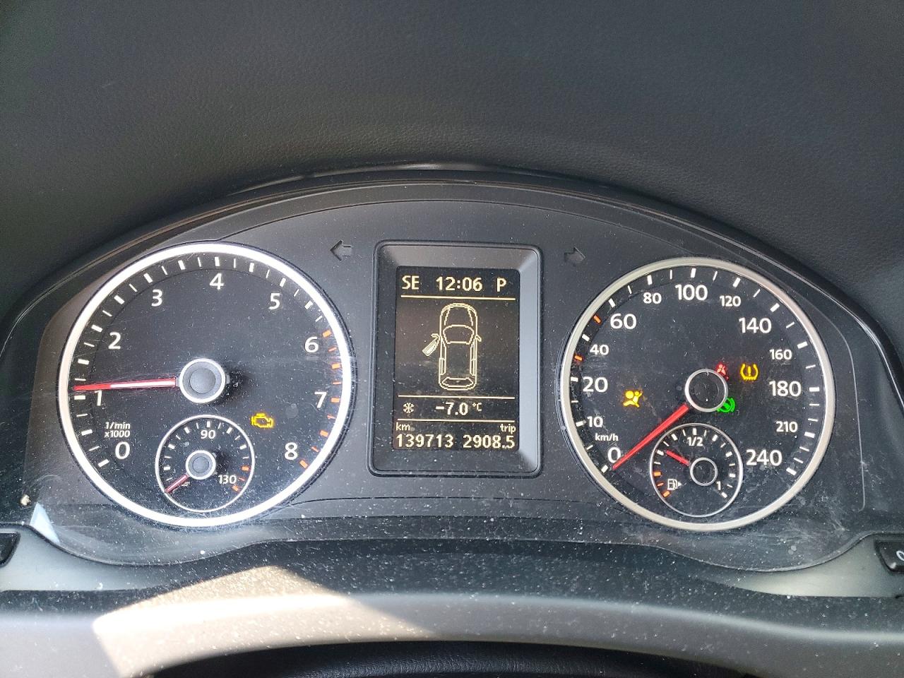 2015 Volkswagen Tiguan S Синий vin: WVGJV7AX1FW553557