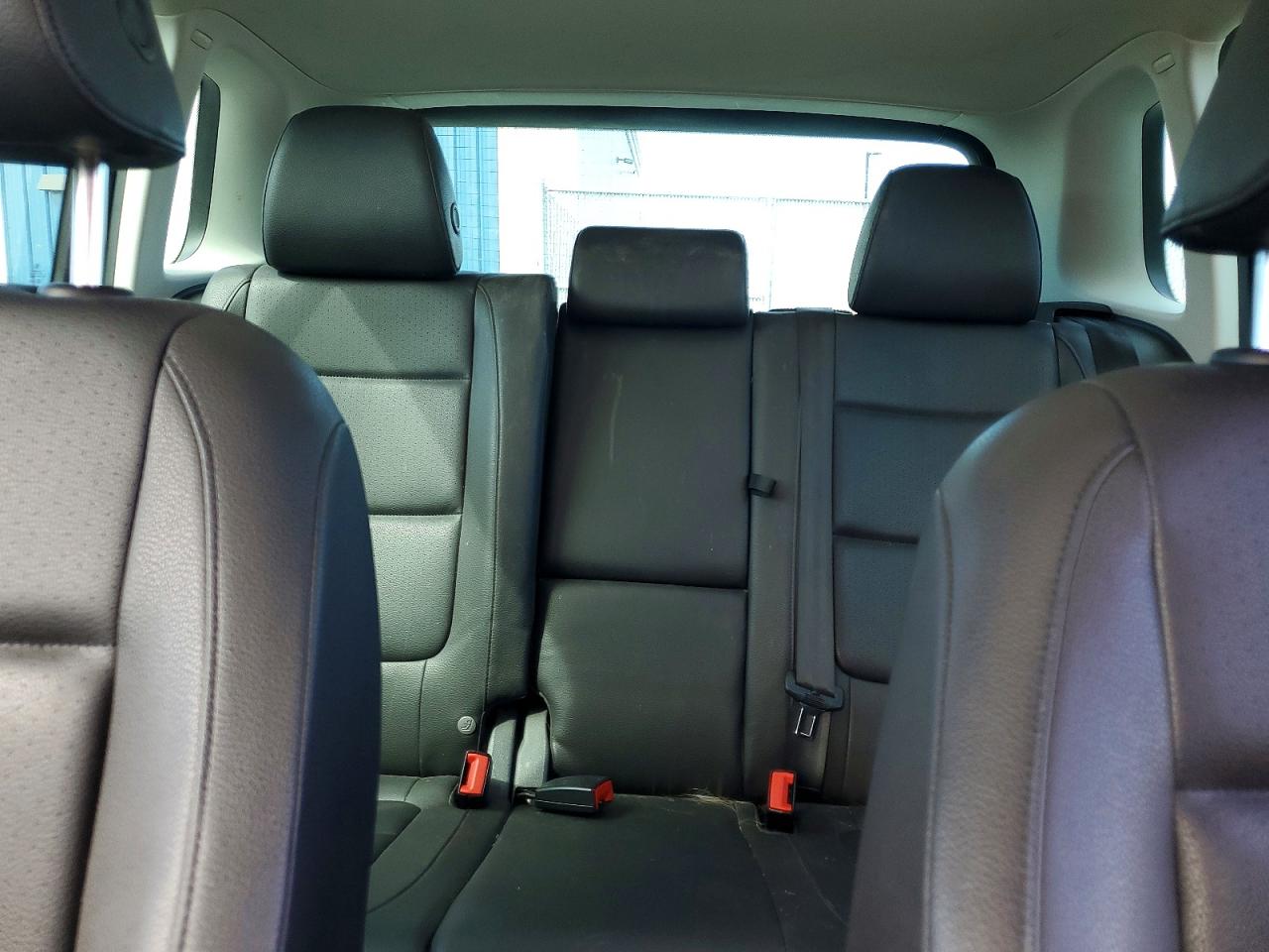 2015 Volkswagen Tiguan S Blue vin: WVGJV7AX2FW113413