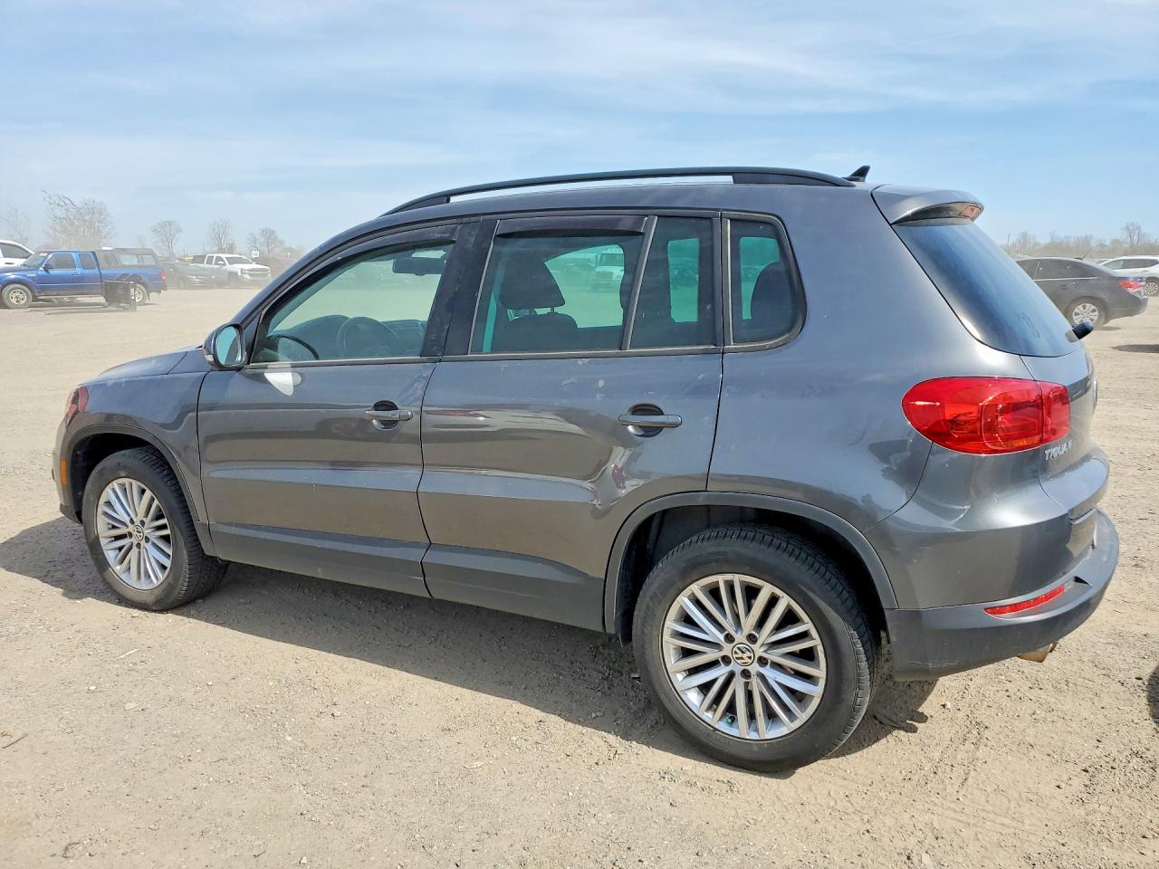 2015 Volkswagen Tiguan S Gray vin: WVGJV7AX2FW578063