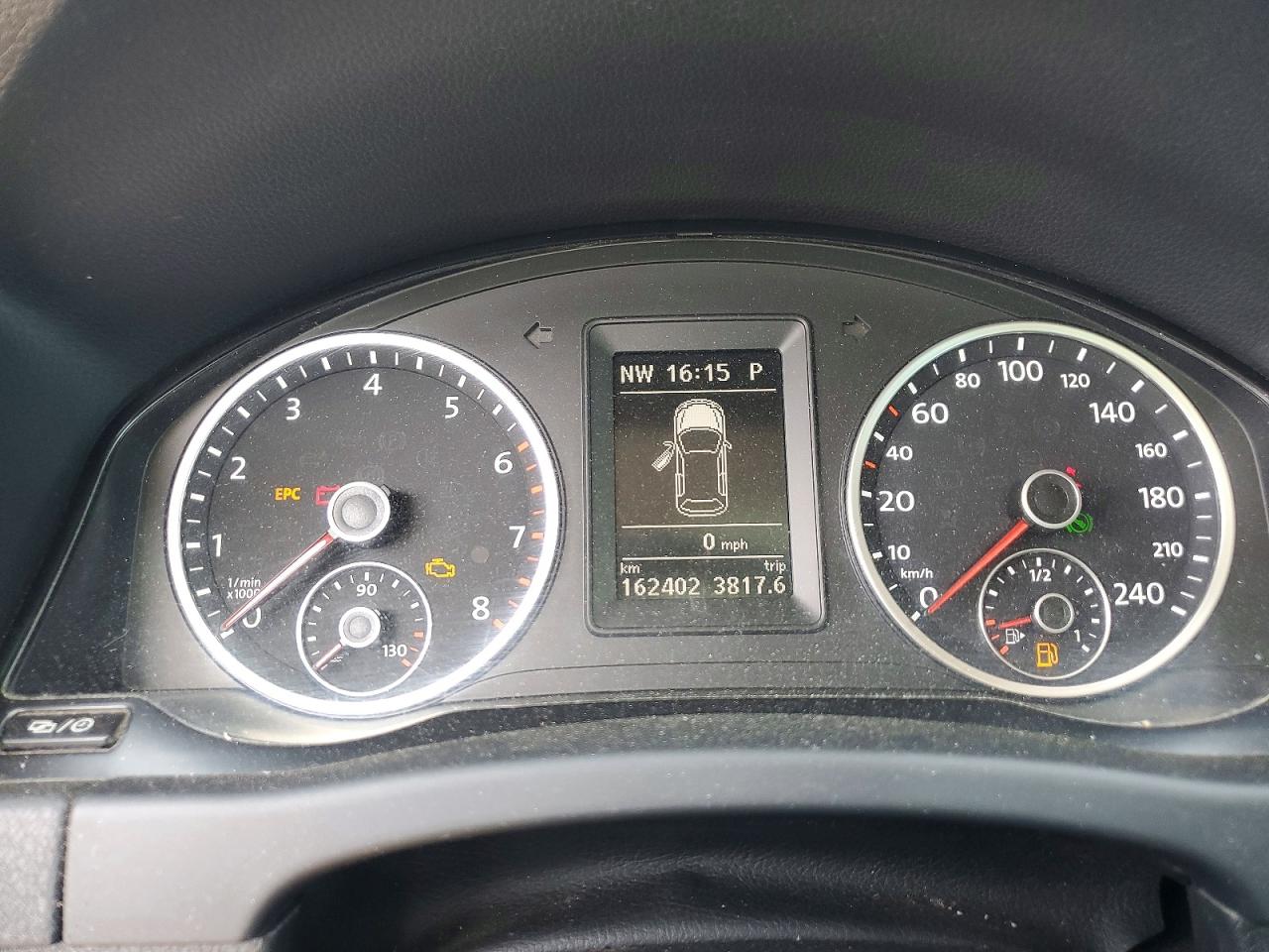 2015 Volkswagen Tiguan S Gray vin: WVGJV7AX2FW578063