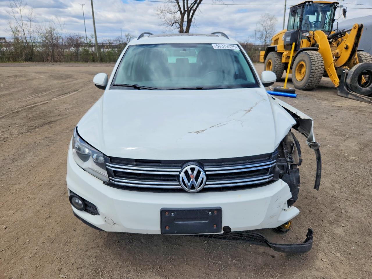 2015 Volkswagen Tiguan S White vin: WVGJV7AX2FW608811