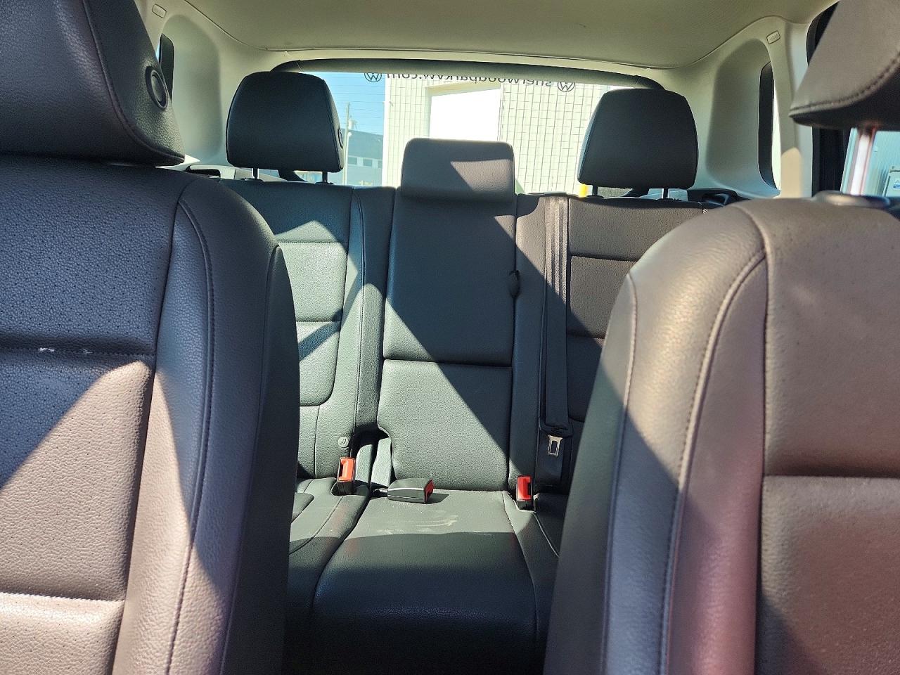 2015 Volkswagen Tiguan S Black vin: WVGJV7AX3FW548361