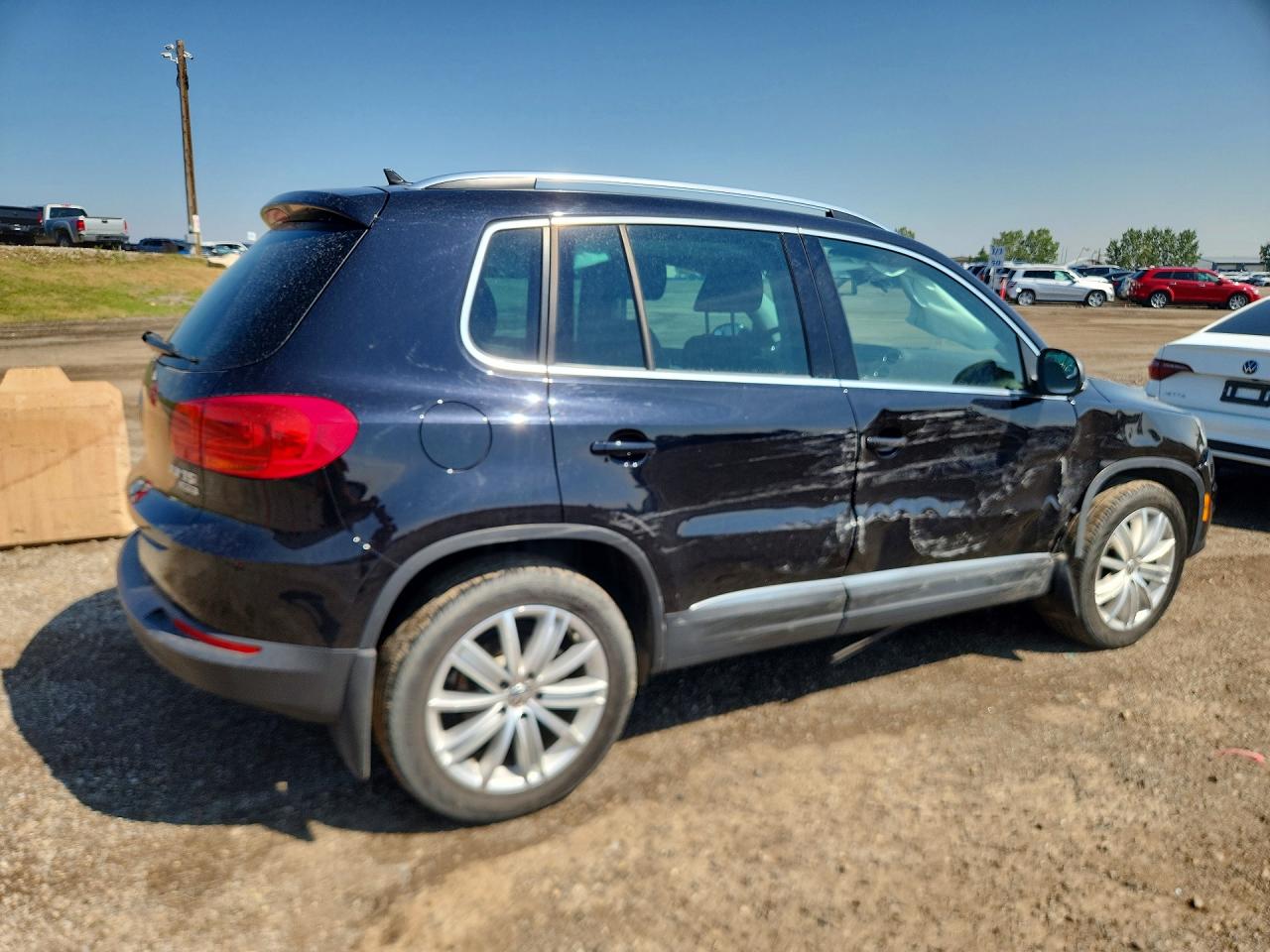 2013 Volkswagen Tiguan S Черный vin: WVGJV7AX6DW524682