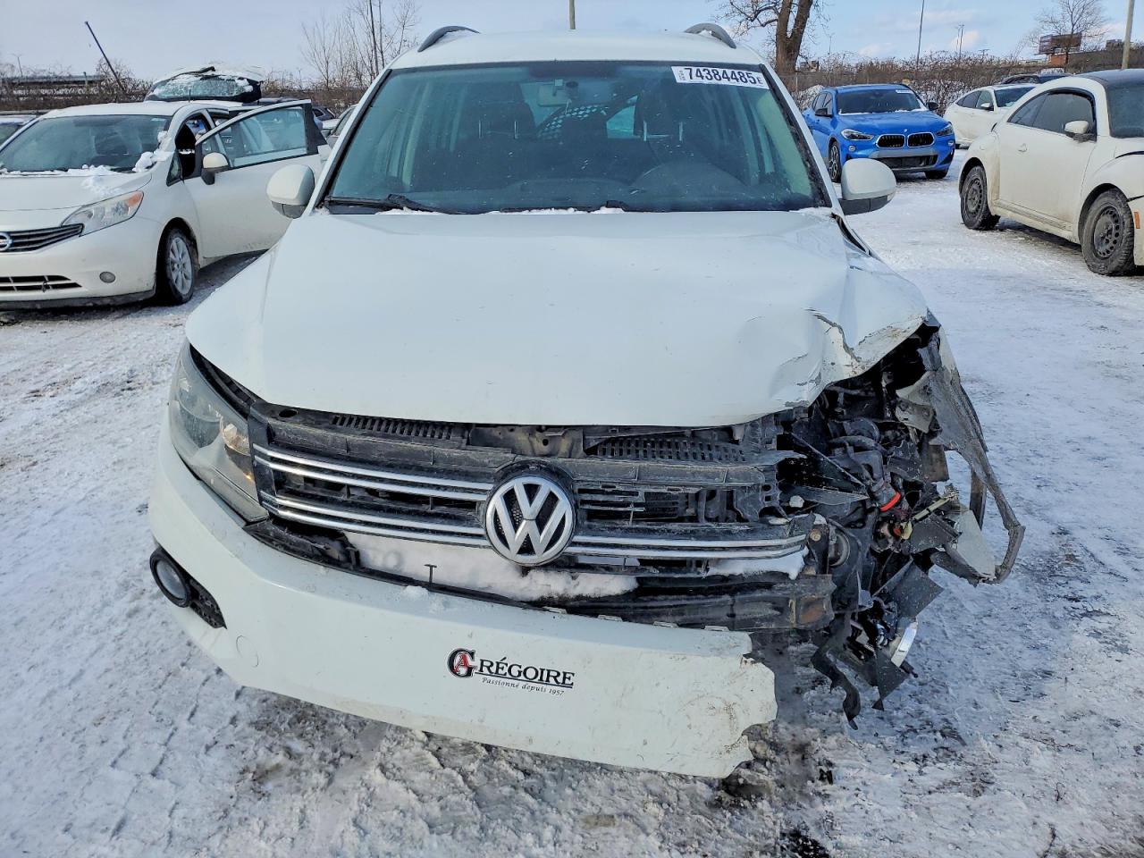 2015 Volkswagen Tiguan S White vin: WVGJV7AX6FW528539