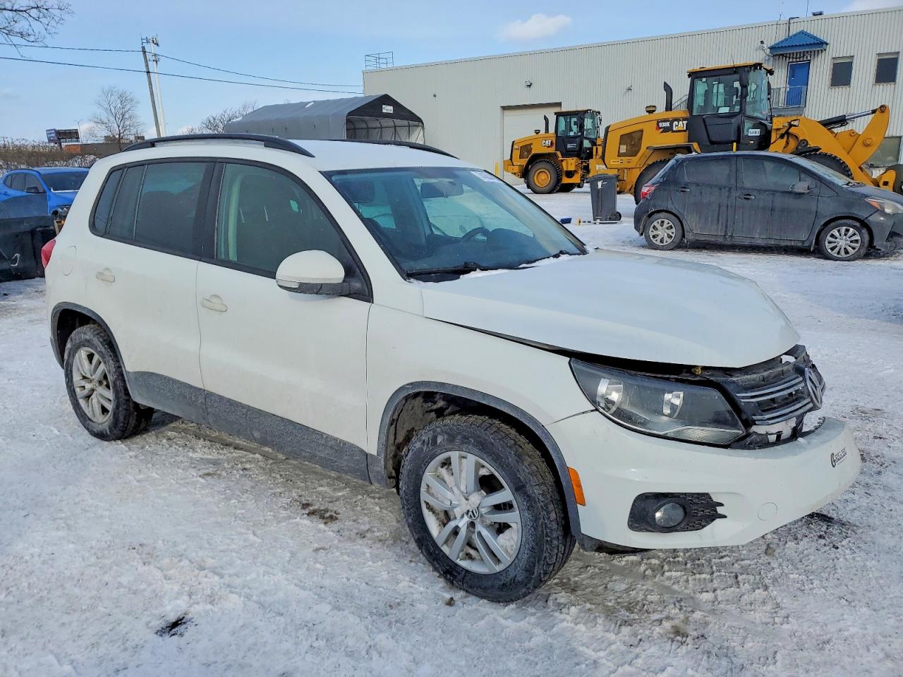 2015 Volkswagen Tiguan S White vin: WVGJV7AX6FW528539
