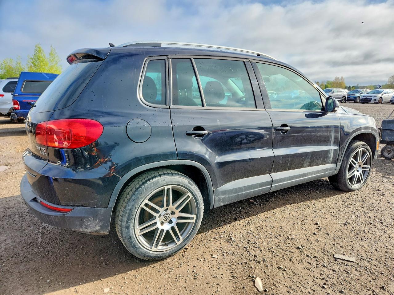 2015 Volkswagen Tiguan S Black vin: WVGJV7AX6FW600629