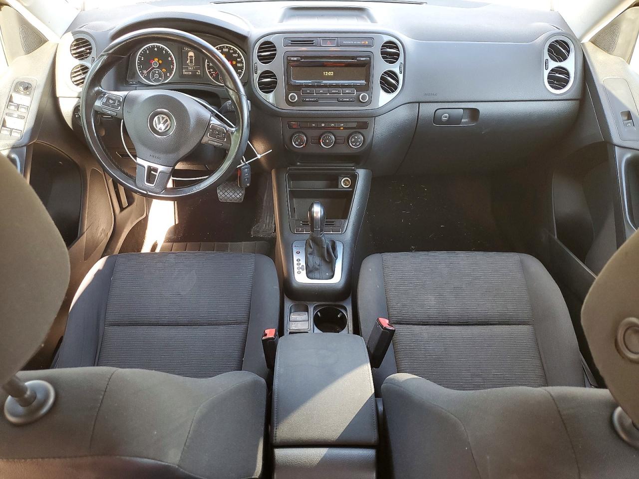 2015 Volkswagen Tiguan S Cream vin: WVGJV7AXXFW006464